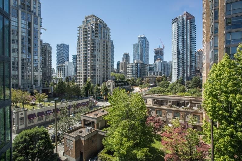 705 - 1155 Homer Street, Vancouver, V6B 5T5 — photo 1