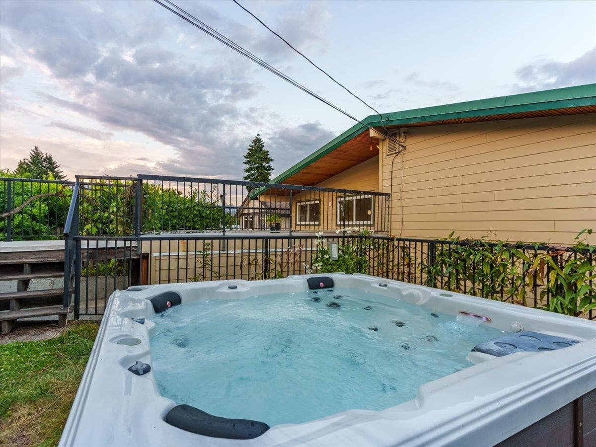 1228 Adderley Street, North Vancouver, V7L 1T7 — photo 4