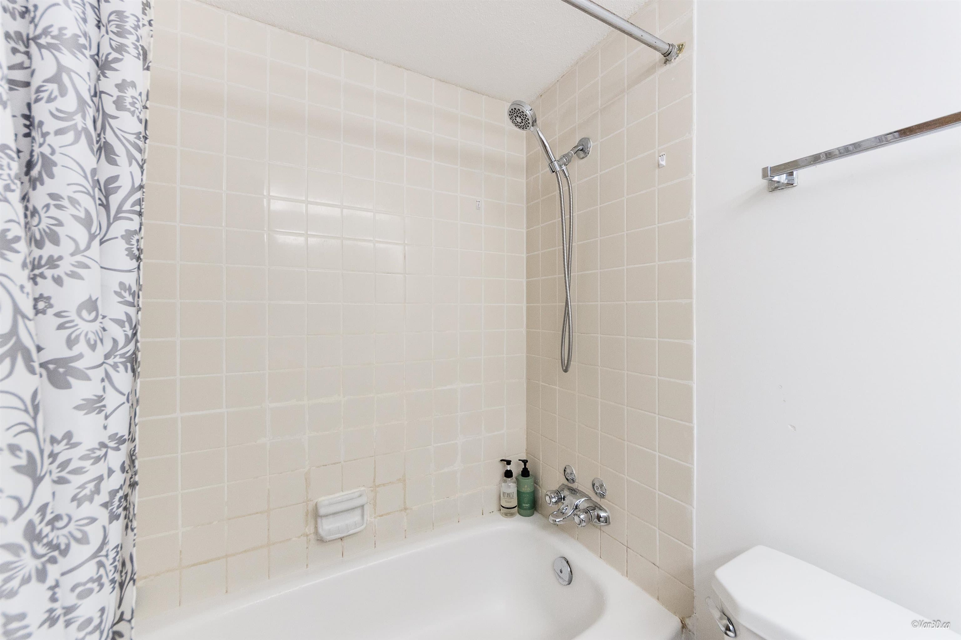 320 - 9857 Manchester Drive, Burnaby, V3N 4P5 — photo 4