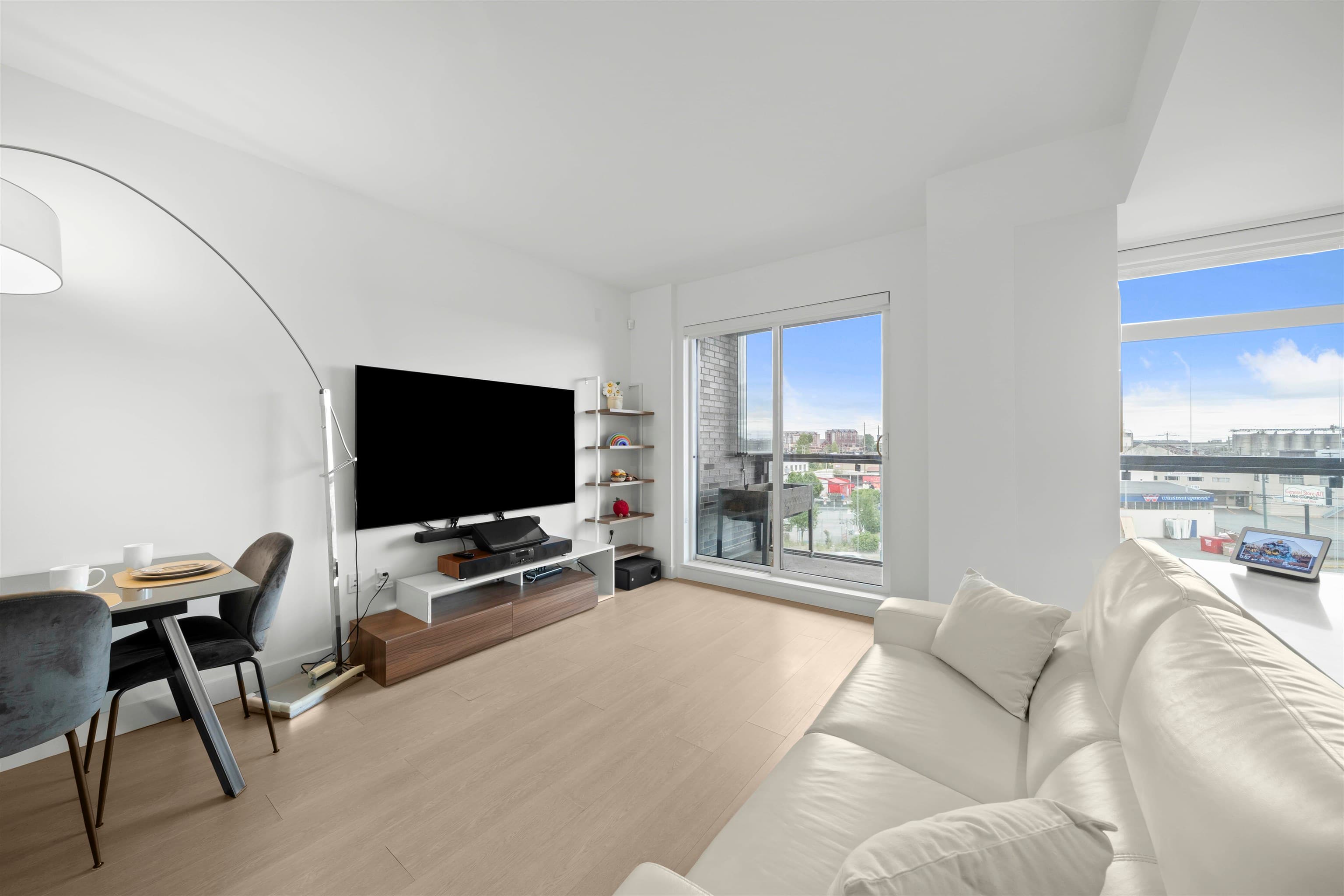 301 - 8888 Osler Street, Vancouver, V6P 4G2 — photo 3