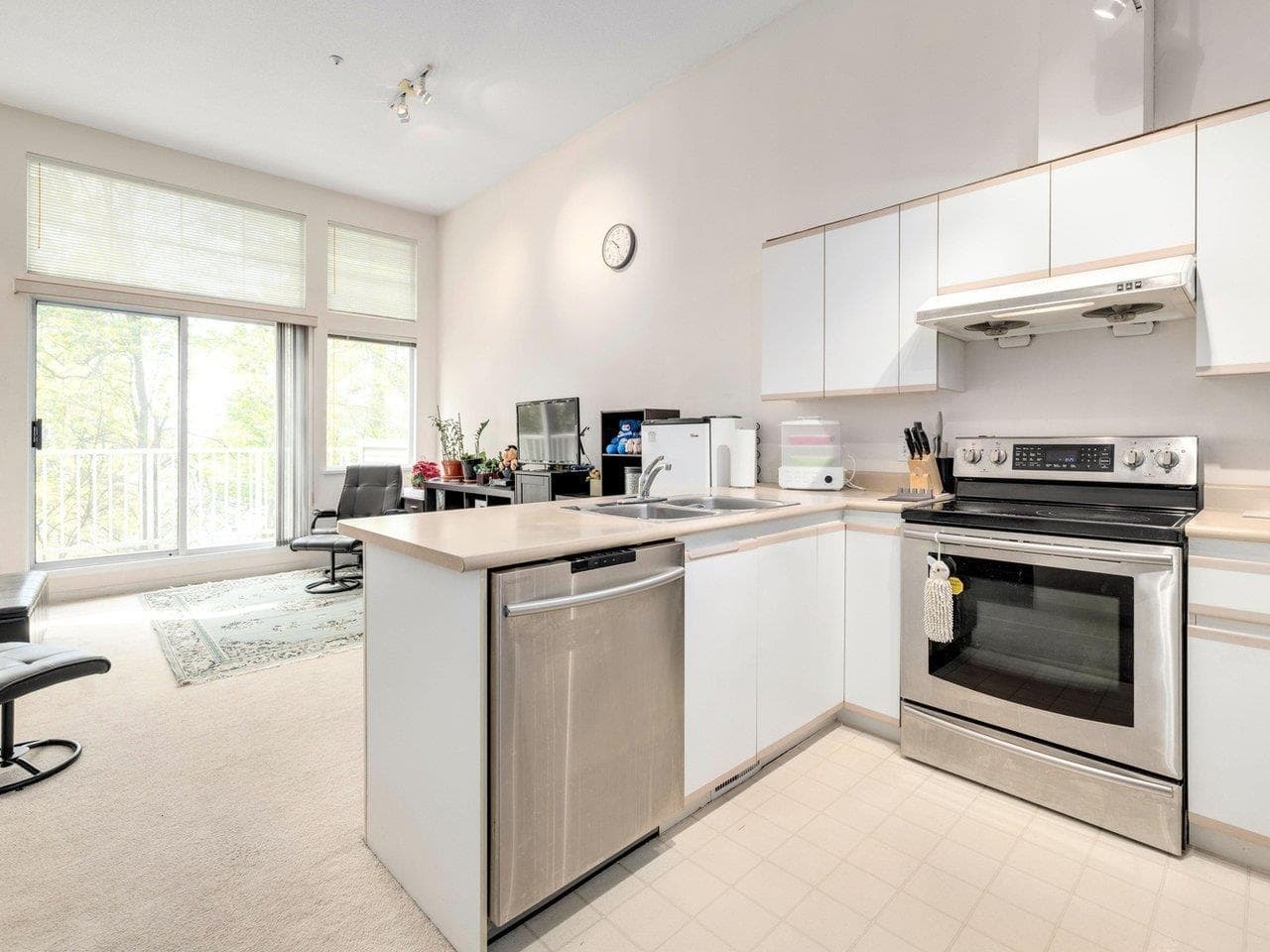 1 - 3576 Rainier Place, Vancouver
