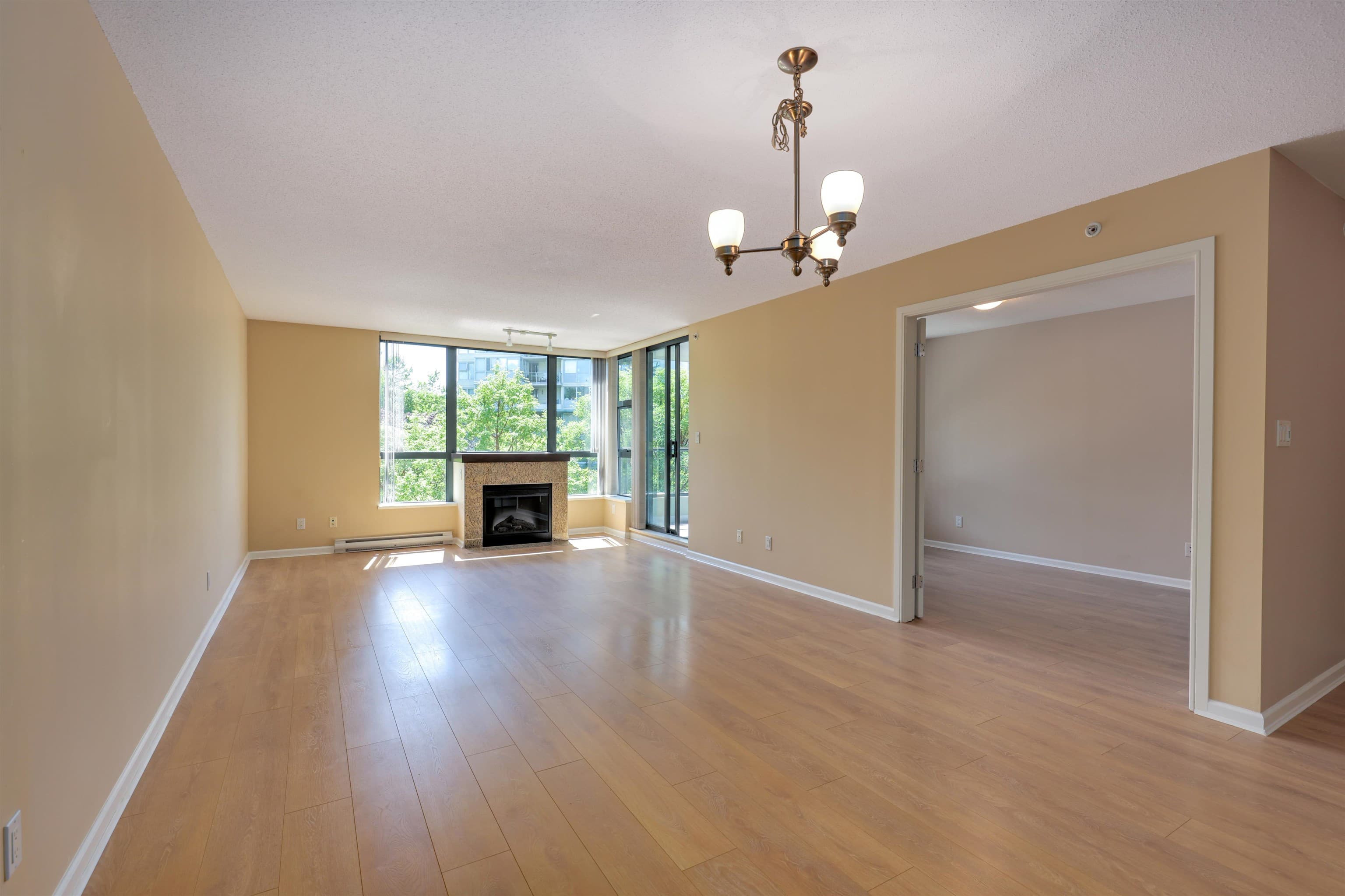 104 - 288 Ungless Way, Port Moody, V3H 0C9 — photo 2
