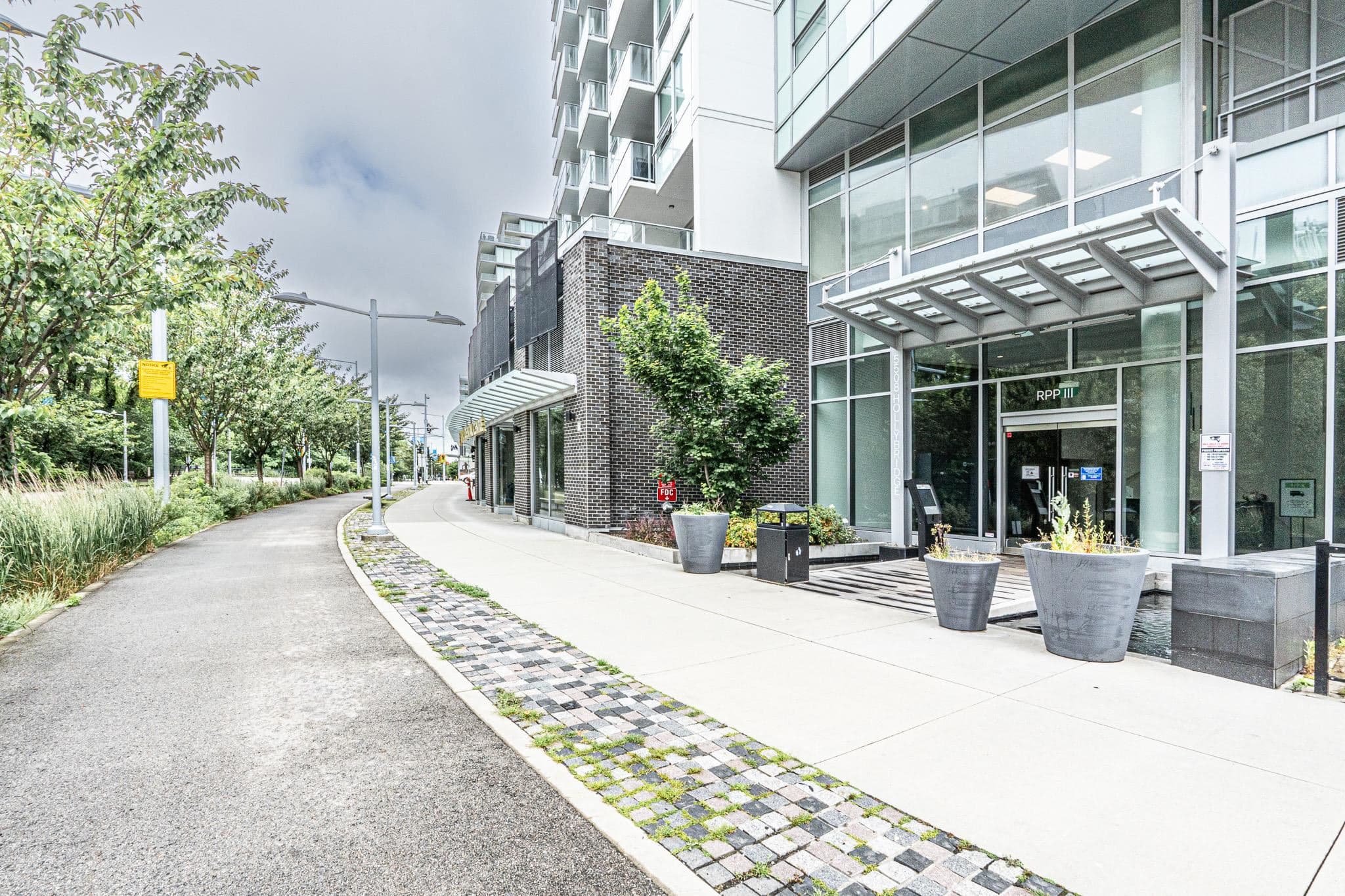 516 - 5508 Hollybridge Way, Richmond, V7C 0C7 — photo 3