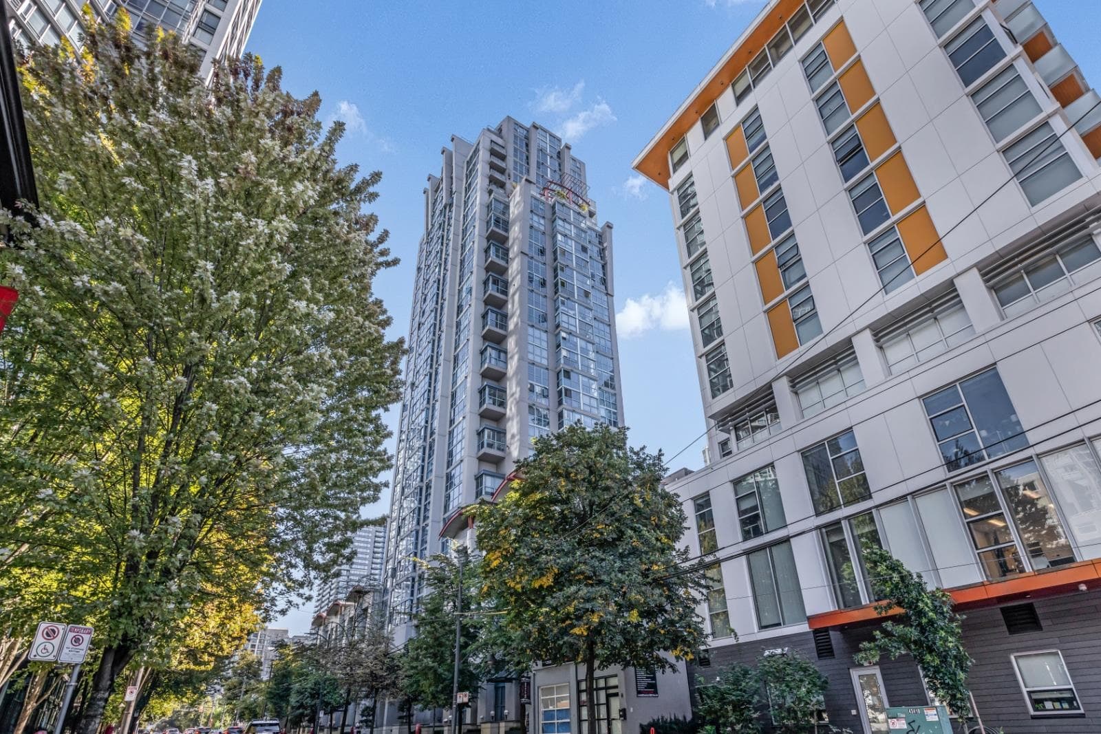 306 - 1238 Seymour Street, Vancouver, V6B 6J3 — photo 1