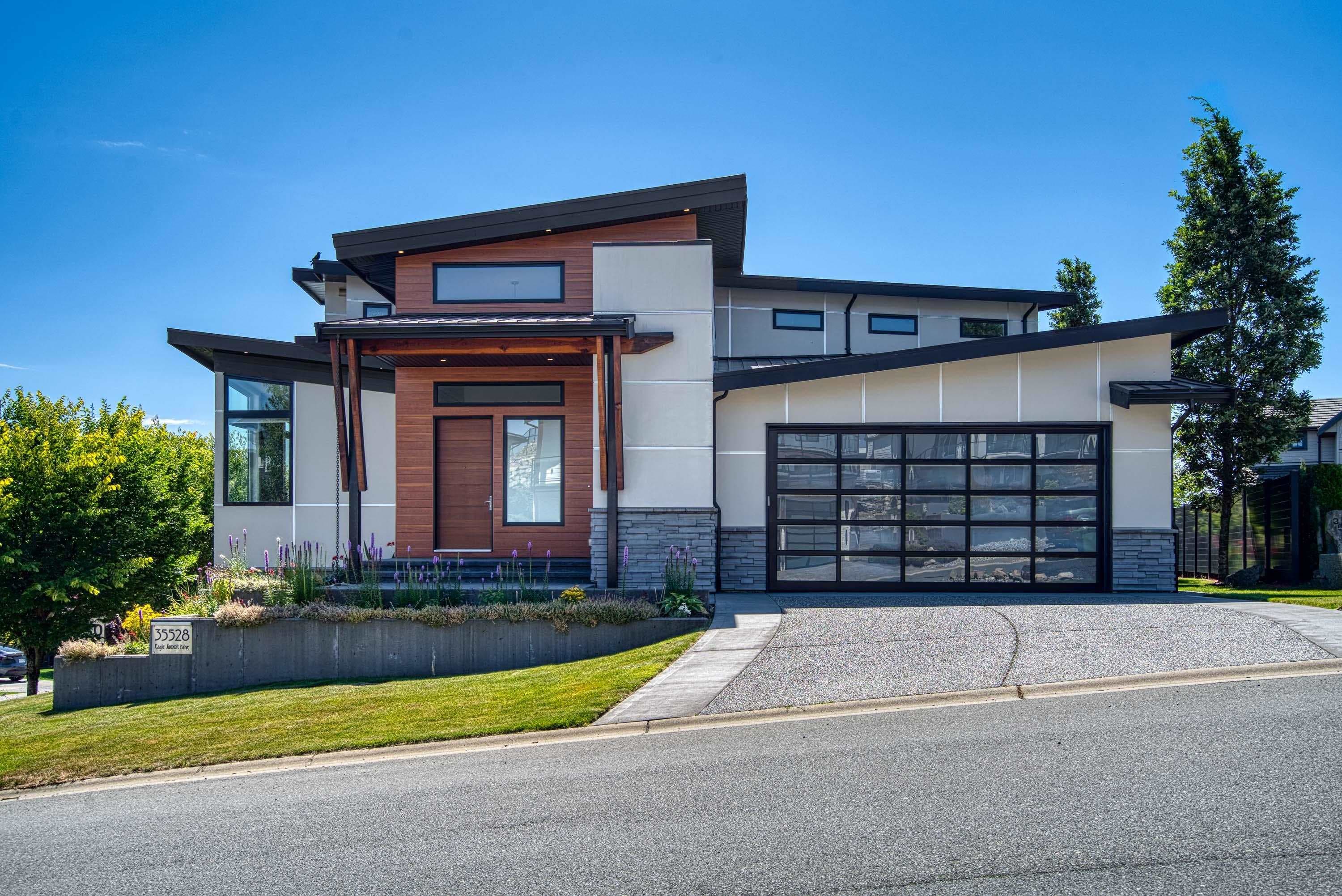 35528 Eagle Summit Drive, Abbotsford, V3G 0C4 — photo 1