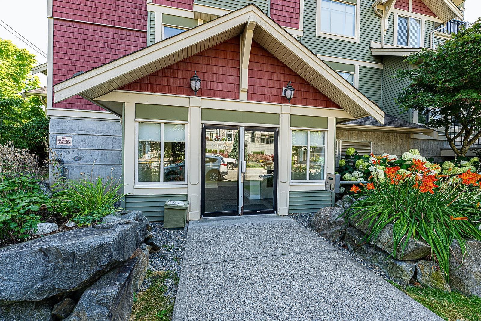 305 - 9270 Edward Street, Chilliwack, V2P 4C4 — photo 2