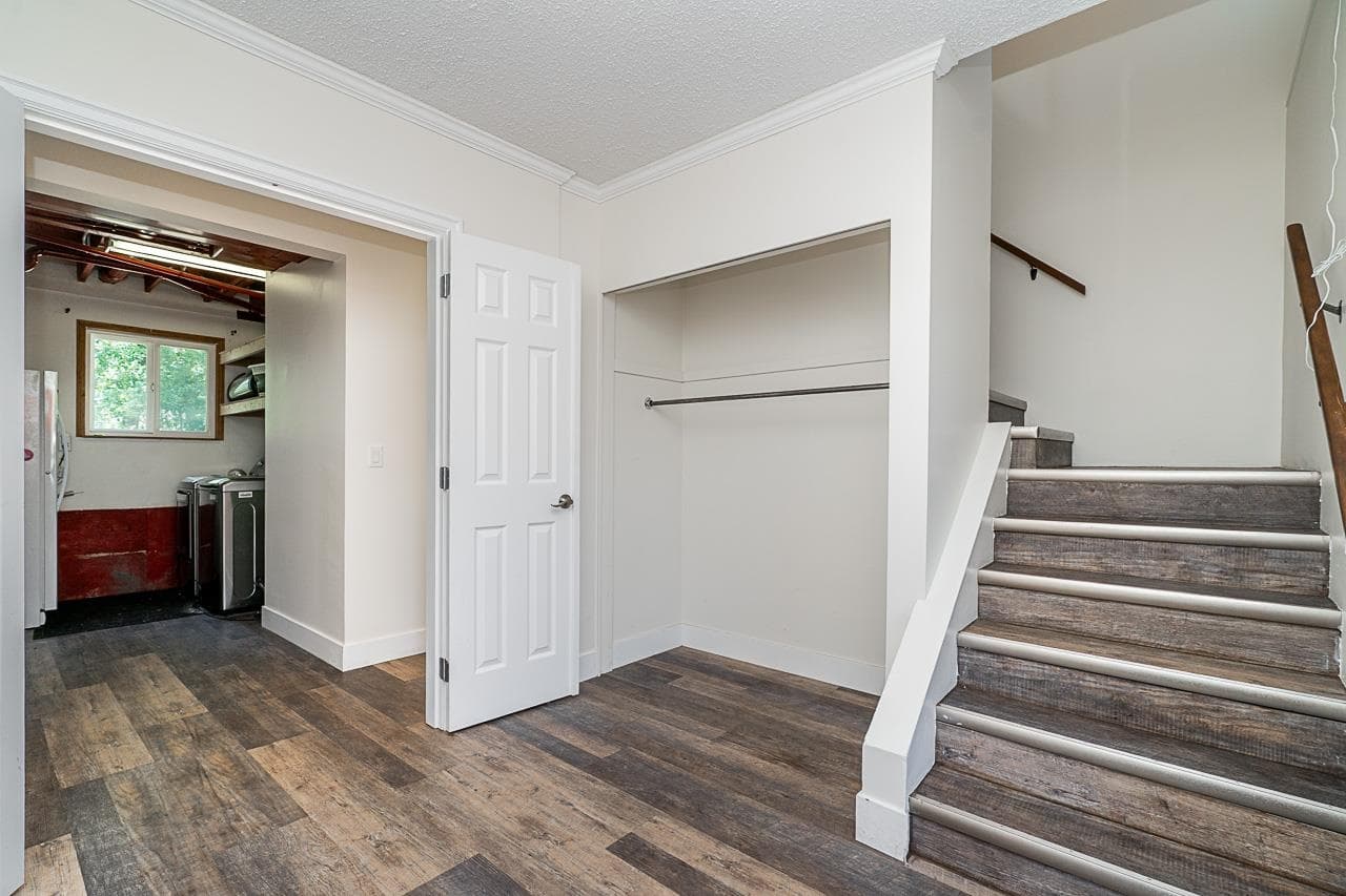 11856 77a Avenue, Delta, V4C 7K1 — photo 4