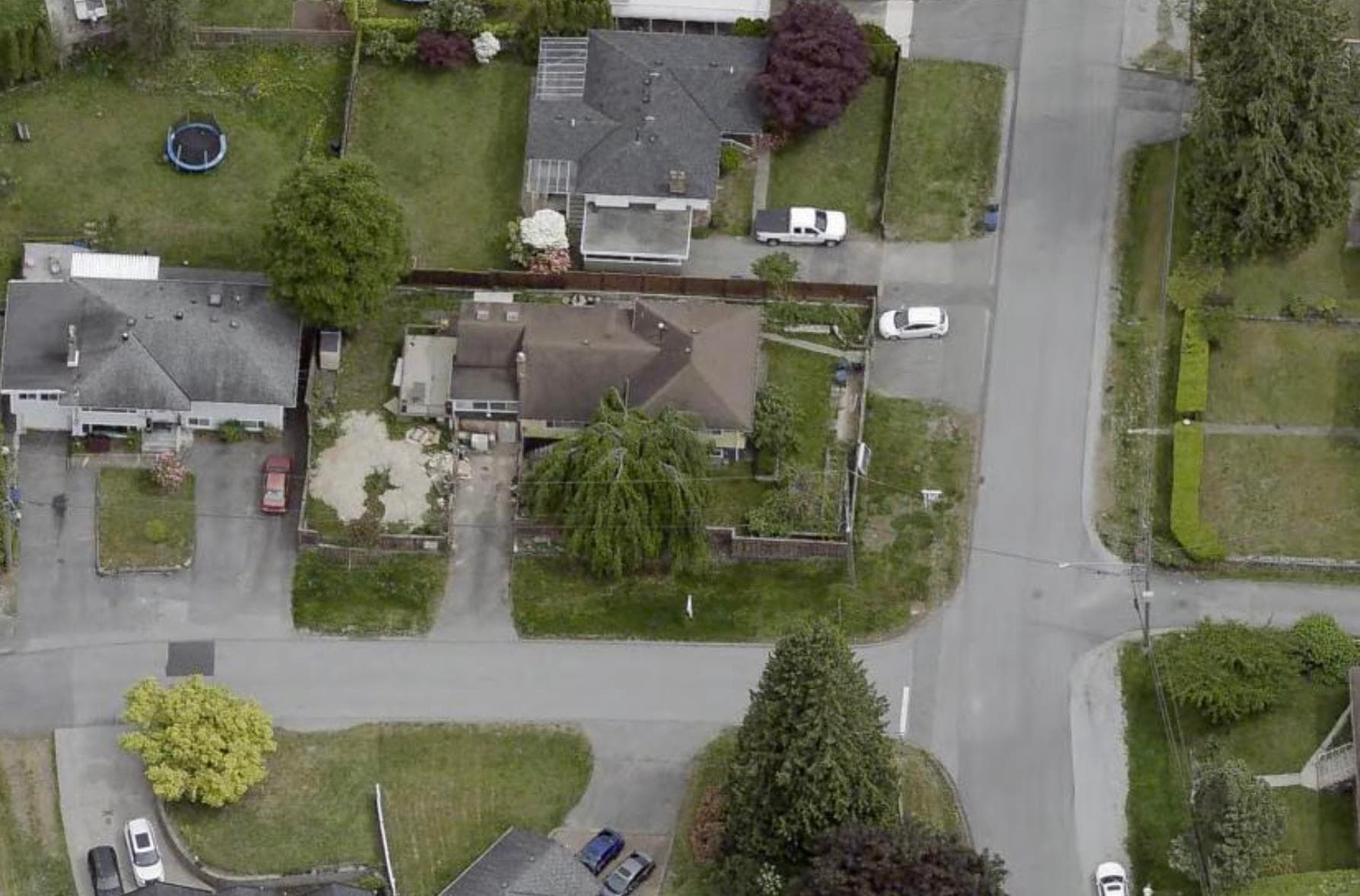 9678 Princess Drive, Surrey, V3V 2T4 — photo 2