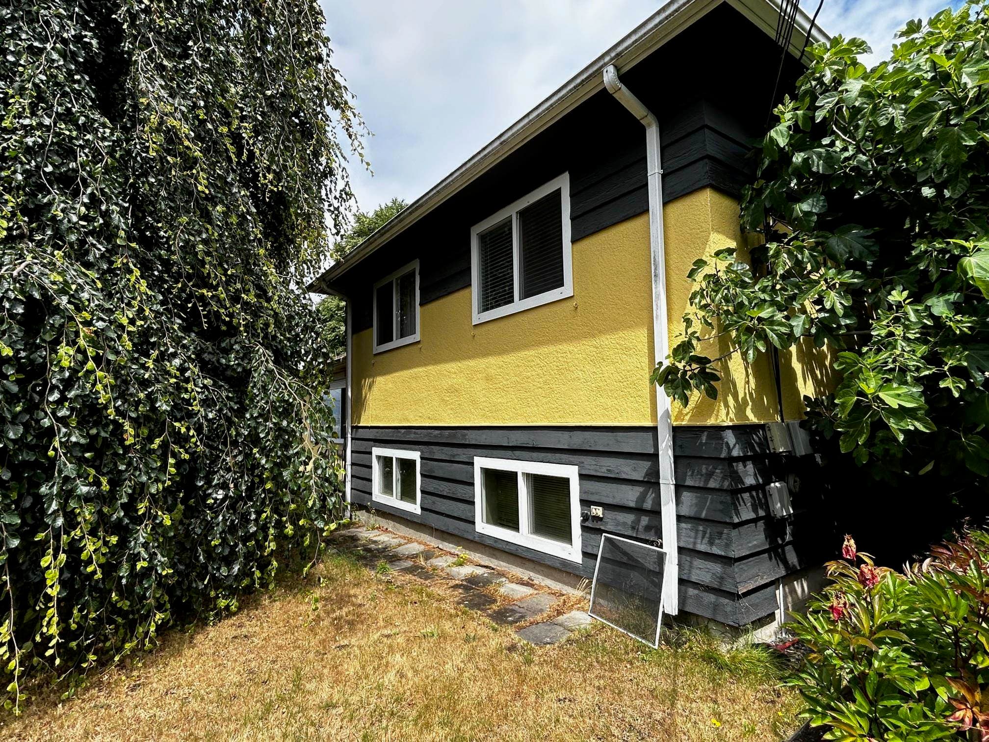 9678 Princess Drive, Surrey, V3V 2T4 — photo 4