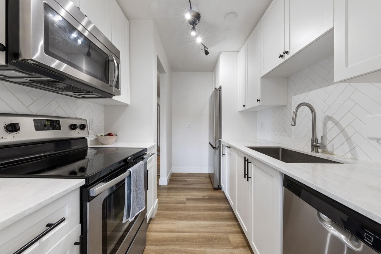 305 - 642 E 7th Avenue, Vancouver, V5T 1P1 — photo 5