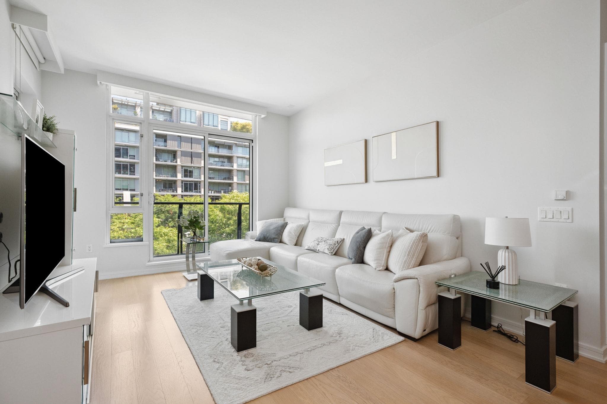 302 - 1625 Manitoba Street, Vancouver, V5Y 0B8 — photo 2