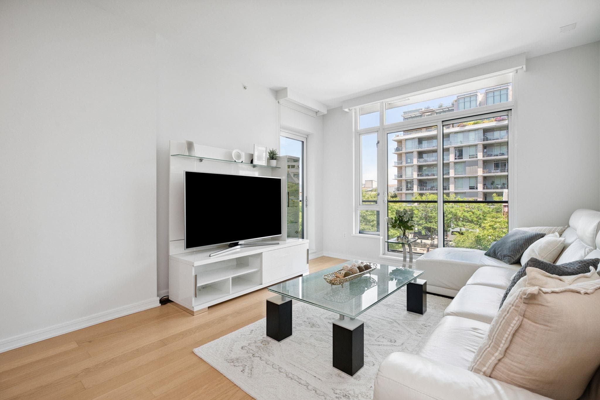 302 - 1625 Manitoba Street, Vancouver, V5Y 0B8 — photo 3