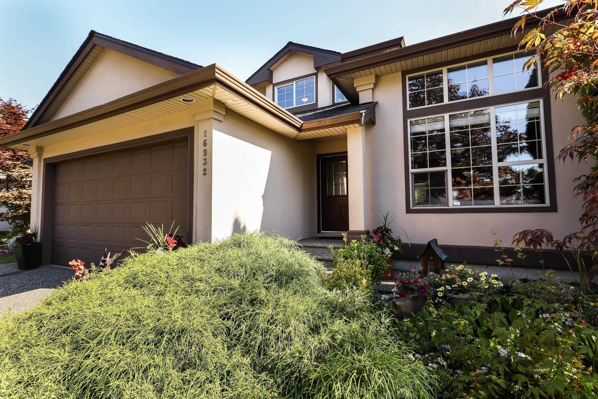 16932 60a Avenue, Surrey, V3S 8X5 — photo 2