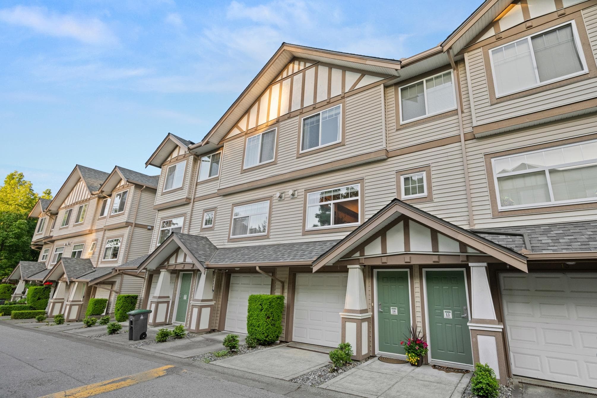 14 - 2678 King George Boulevard, Surrey, V4P 1H6 — photo 2