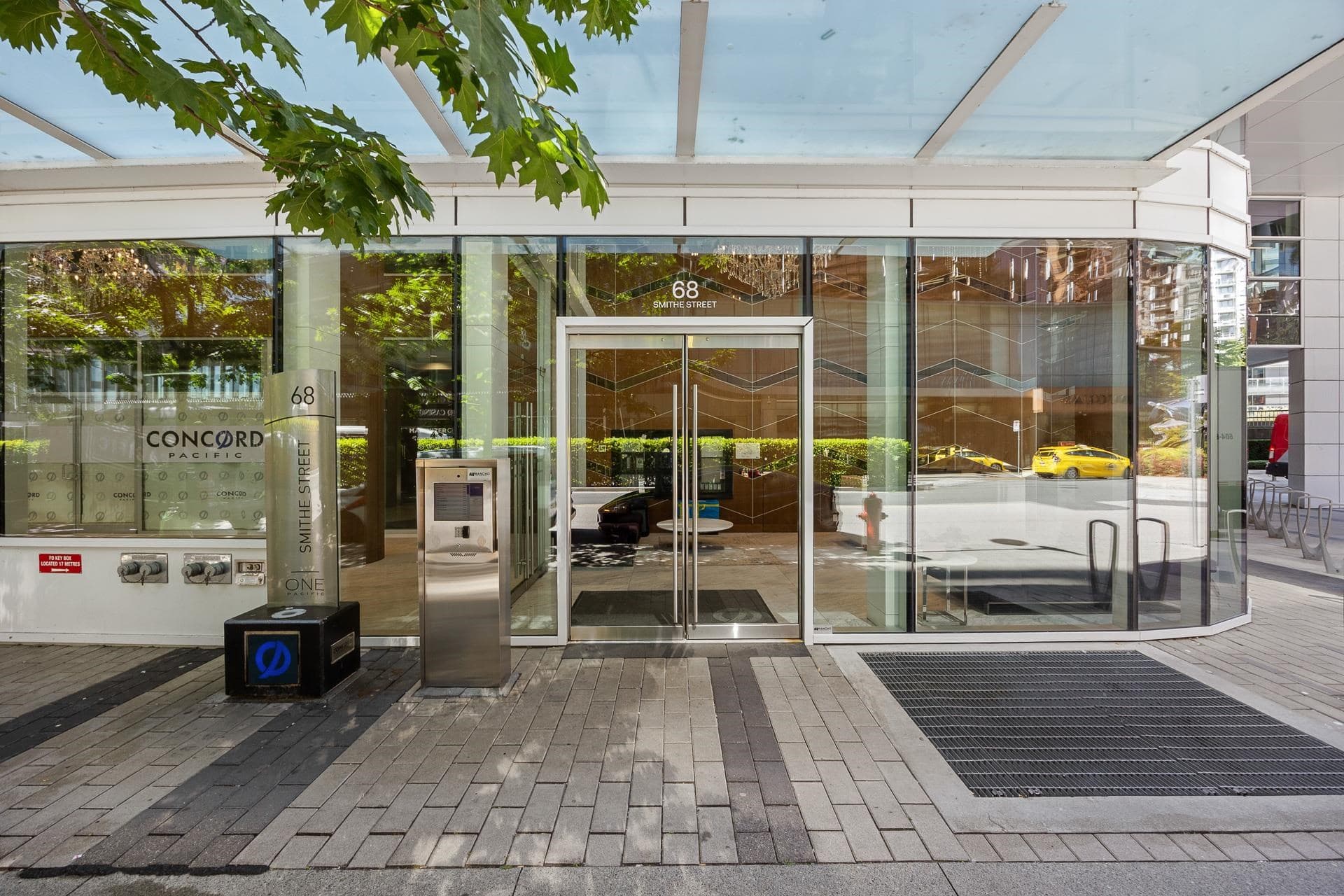 1122 - 68 Smithe Street, Vancouver, V6B 0P4 — photo 2
