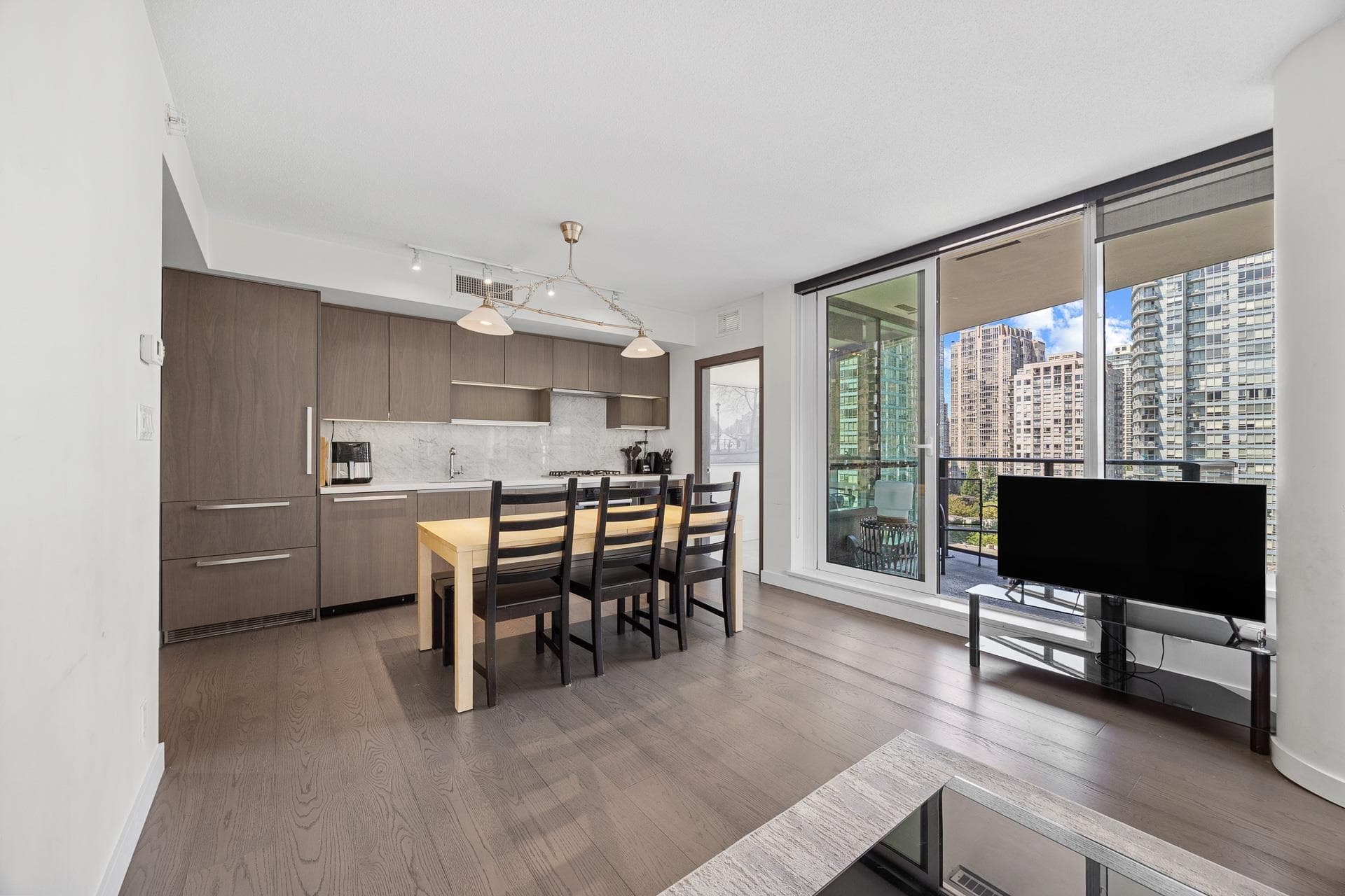 1122 - 68 Smithe Street, Vancouver, V6B 0P4 — photo 5