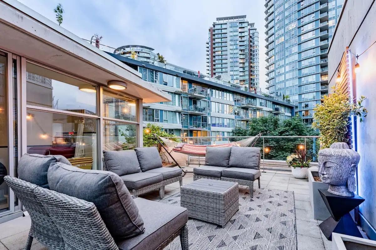 188 Keefer Place, Vancouver, V6B 0J1 — photo 1