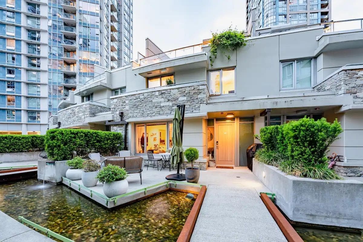 188 Keefer Place, Vancouver, V6B 0J1 — photo 4