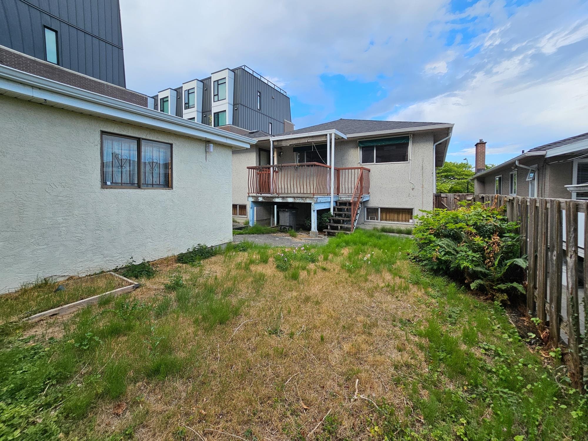 7649 Yukon Street, Vancouver, V5X 2Y4 — photo 2