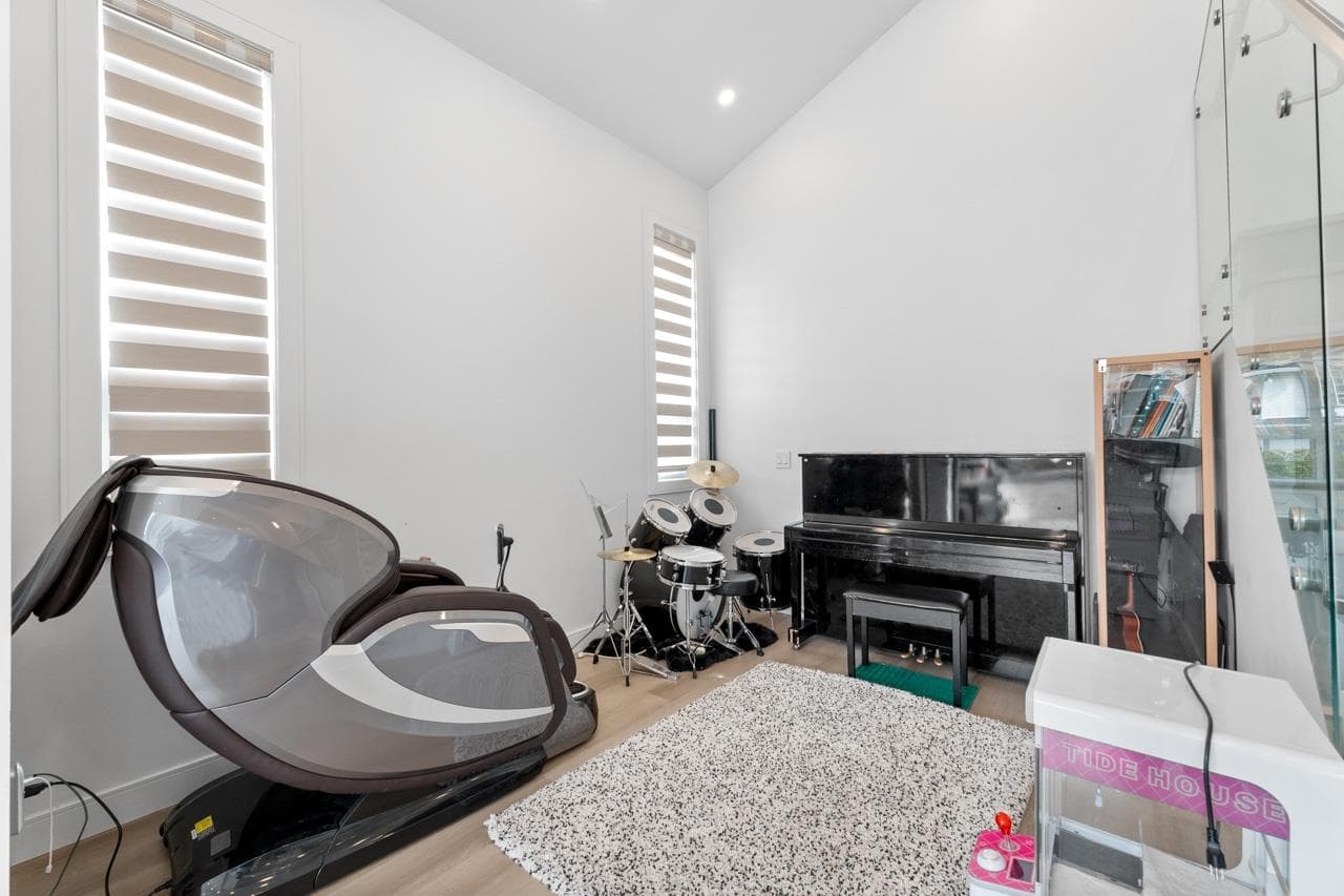 5320 Rowling Place, Richmond, V6V 2T4 — photo 3