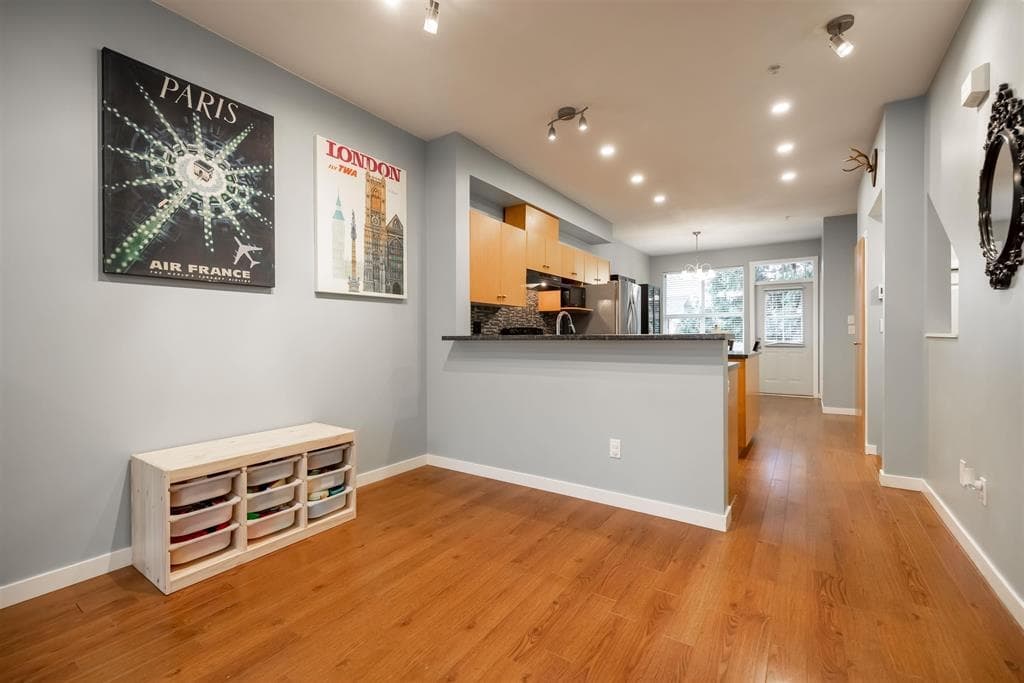 37 - 20460 66 Avenue, Langley, V2Y 3B6 — photo 3
