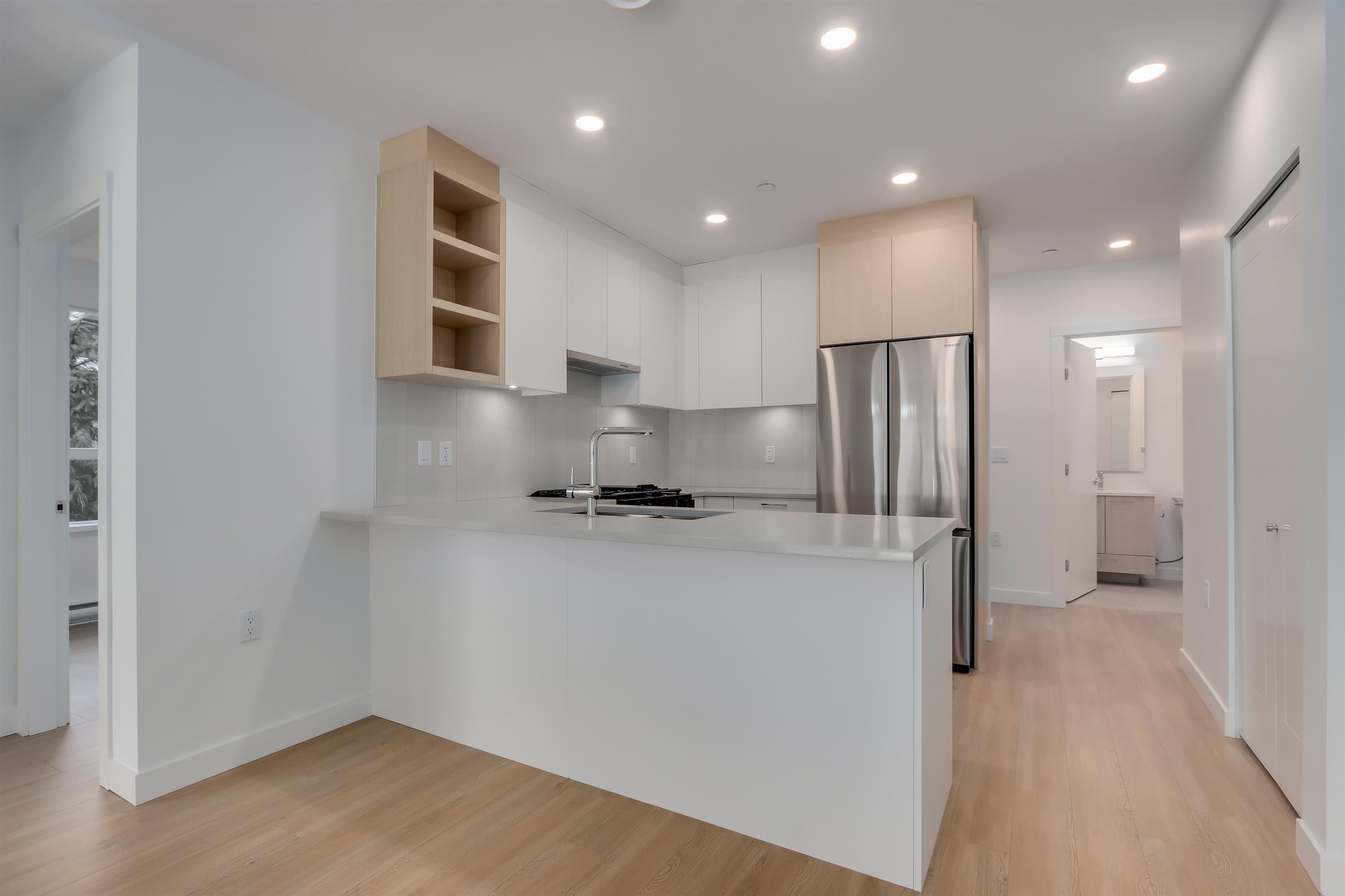 101 - 723 Grover Avenue, Coquitlam, V3J 0L9 — photo 4