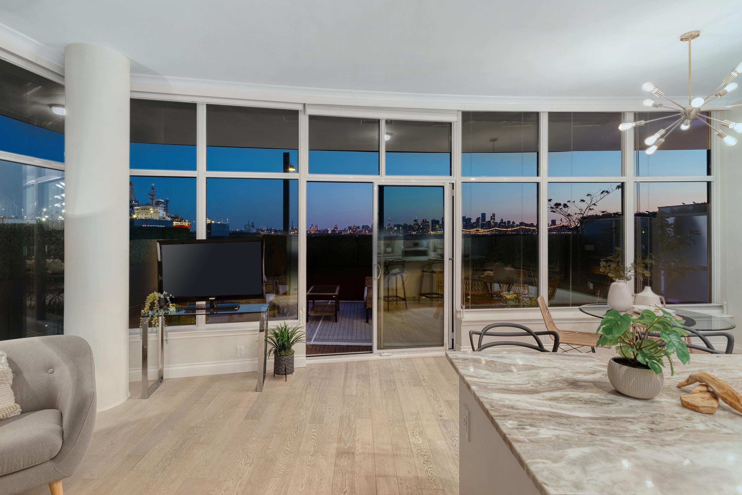 105 - 175 Victory Ship Way, North Vancouver, V7L 0G1 — photo 4