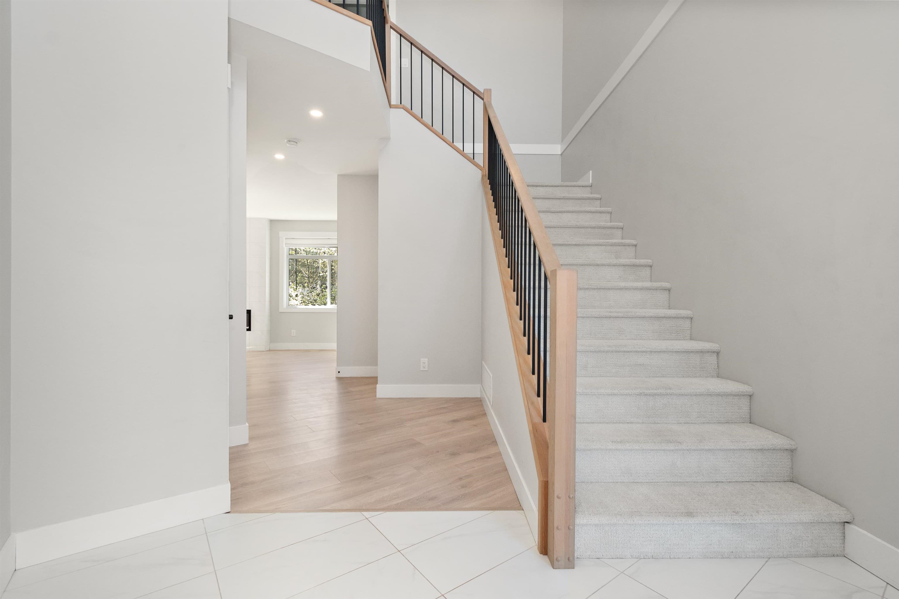 4 - 46379 Uplands Road, Chilliwack, V2R 4W1 — photo 3
