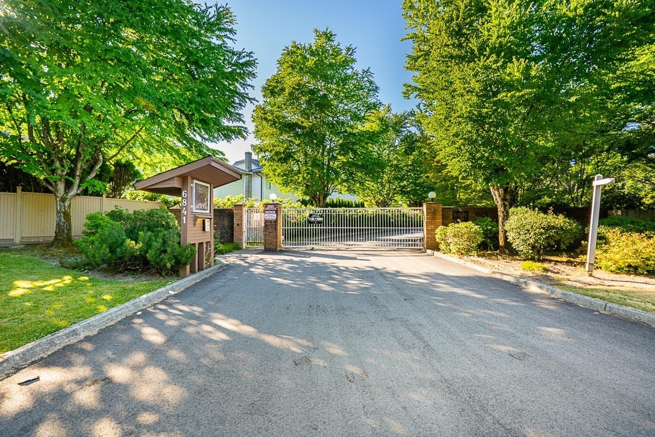 121 - 6841 138 Street, Surrey, V3W 0A7 — photo 4