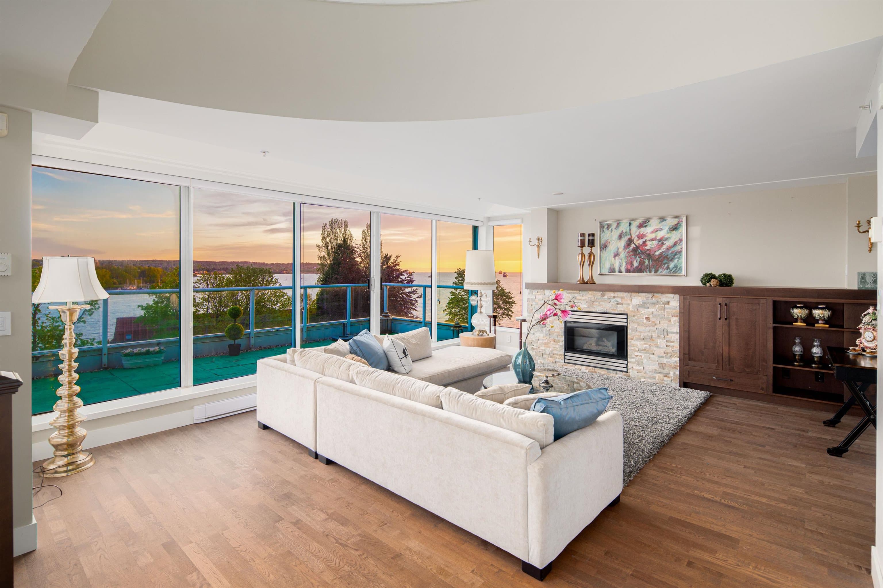 PH - 1403 Beach Avenue, Vancouver, V6G 1Y3 — photo 4
