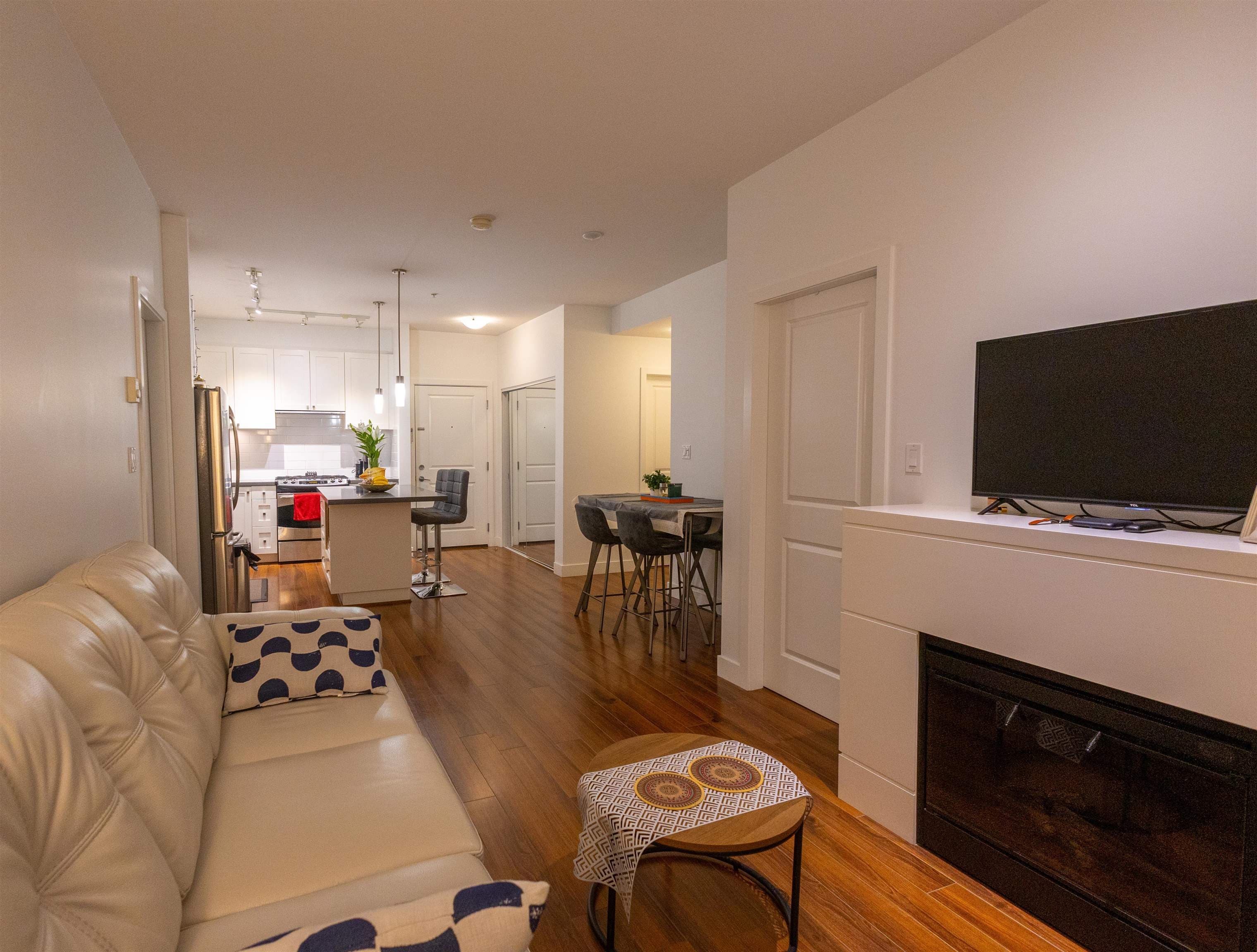 305 - 15850 26 Avenue, Surrey, V3Z 2N6 — photo 2