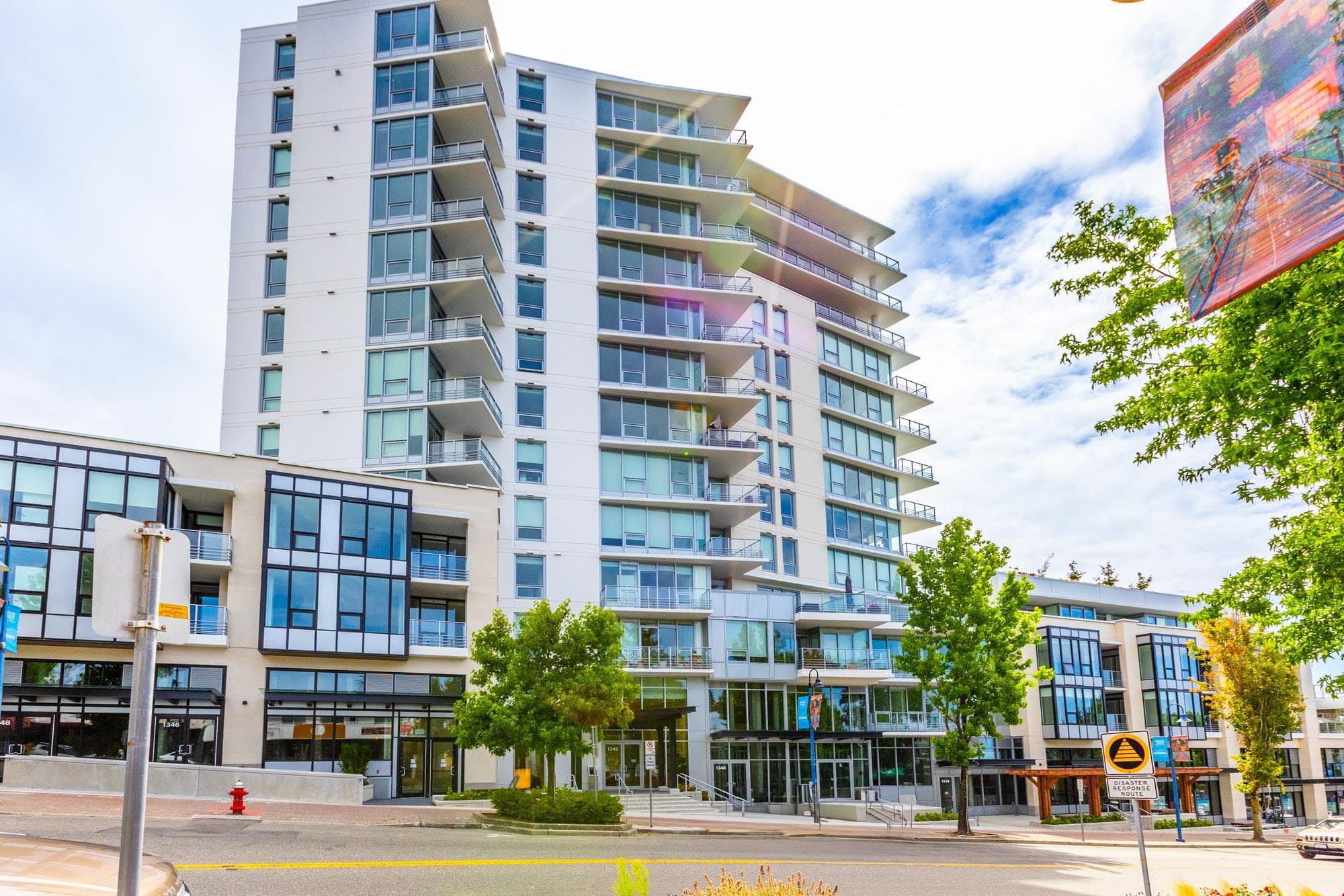 314 - 1342 Johnston Road, White Rock, V4B 3Z2 — photo 1