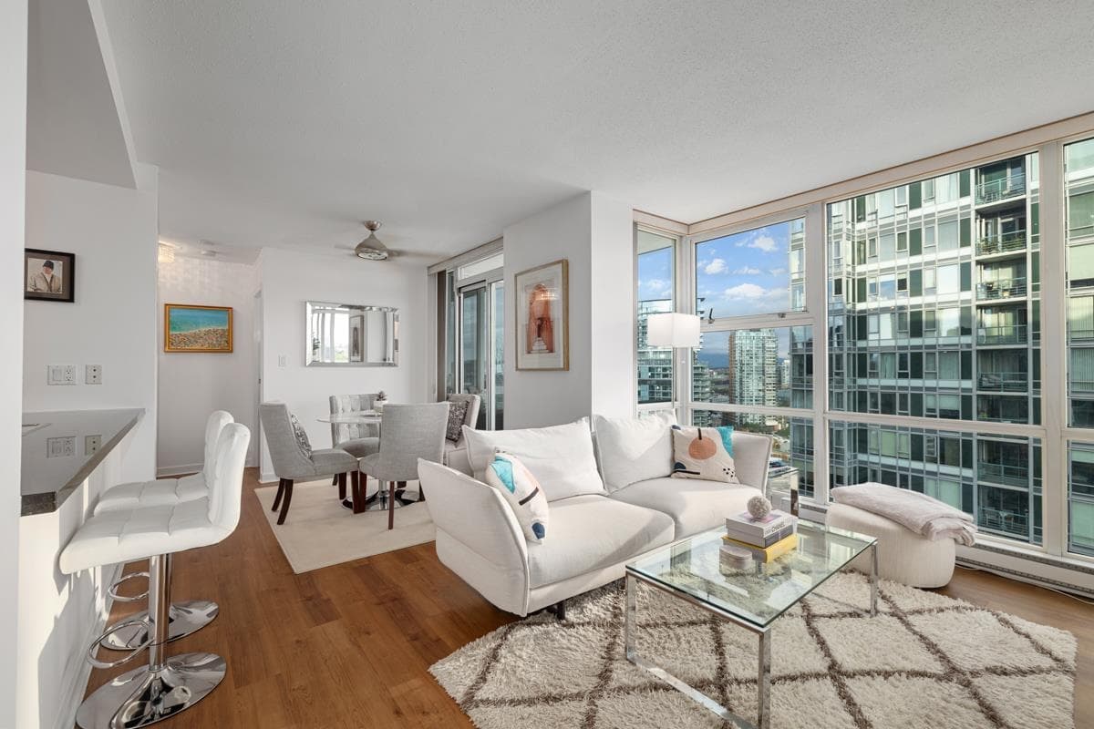 2201 - 1077 Marinaside Crescent, Vancouver, V6Z 2Z2 — photo 2
