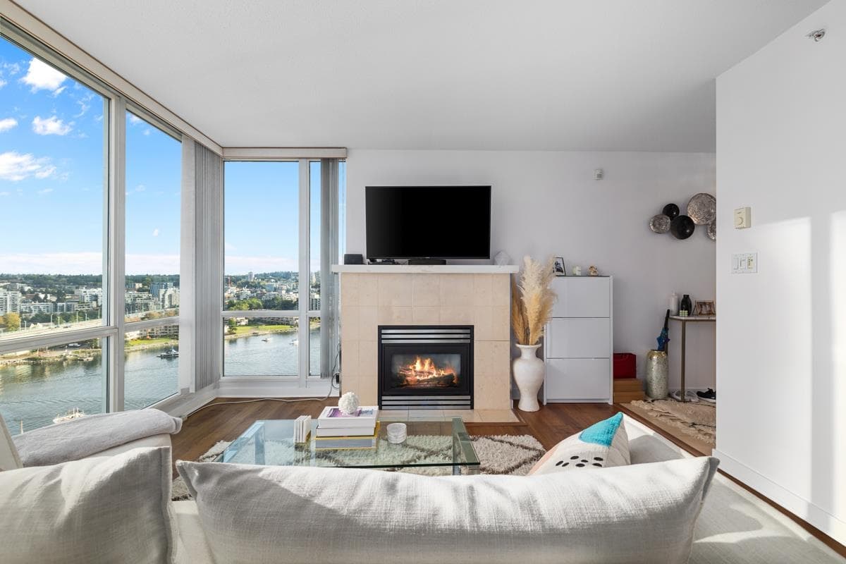 2201 - 1077 Marinaside Crescent, Vancouver, V6Z 2Z2 — photo 5