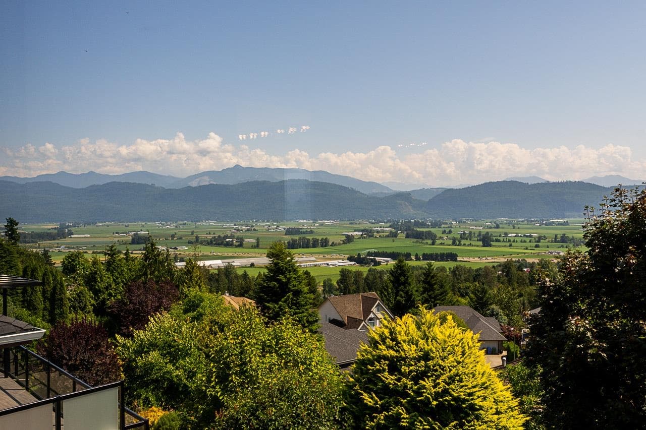 35946 Regal Parkway, Abbotsford, V3G 1L3 — photo 5