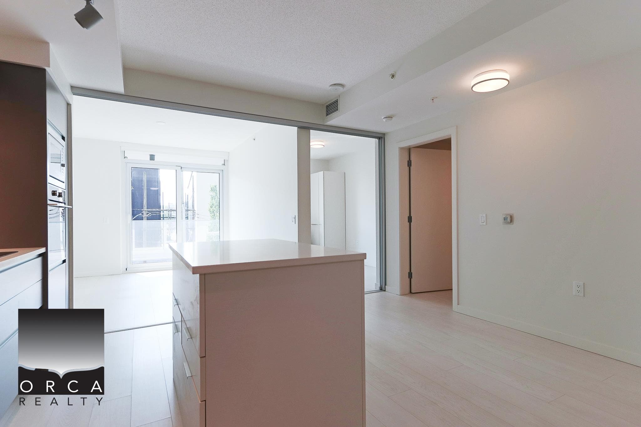 320 - 180 E 2nd Avenue, Vancouver, V5T 0K4 — photo 2