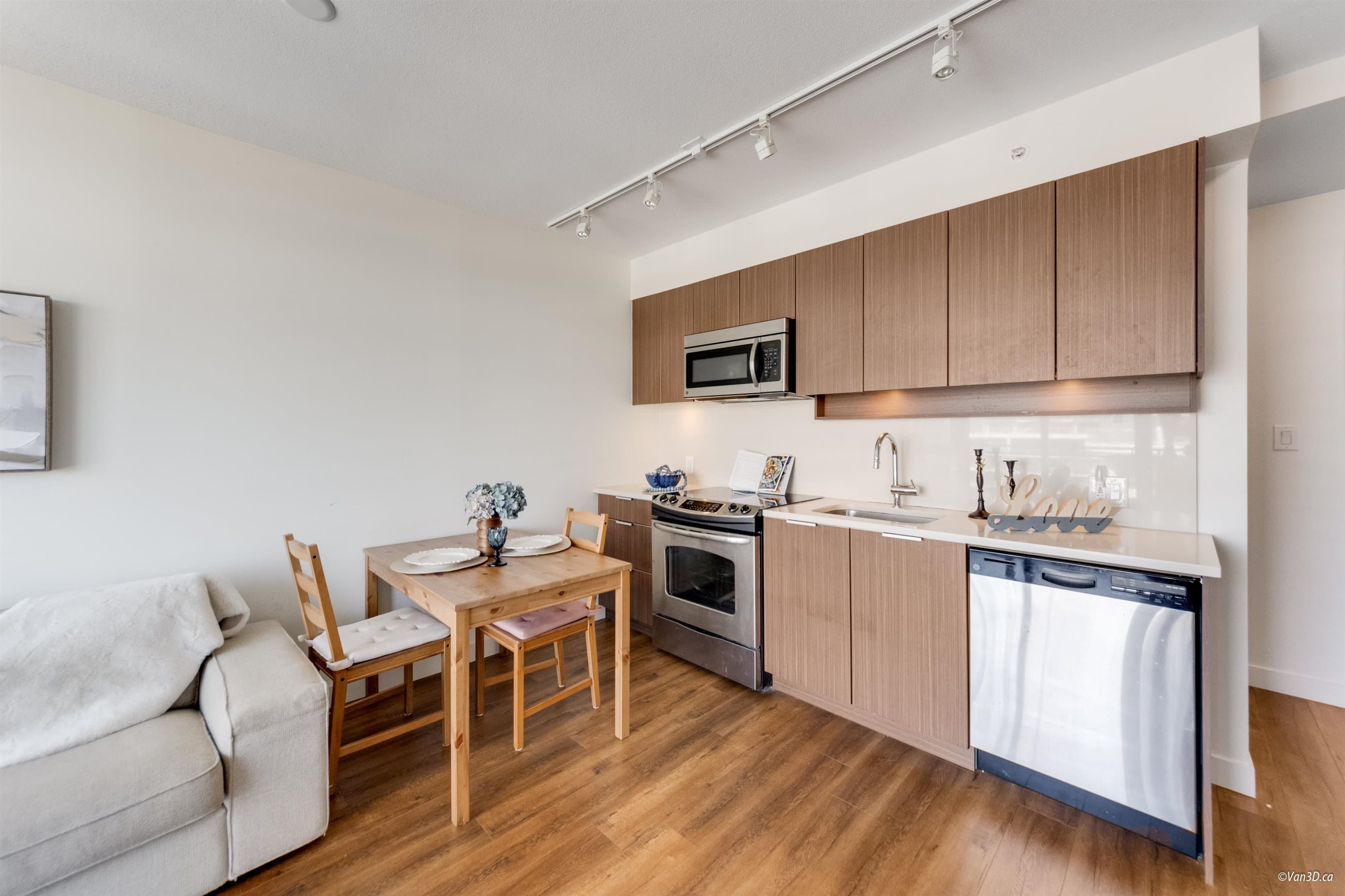 2502 - 13308 Central Avenue, Surrey, V3T 0M4 — photo 3