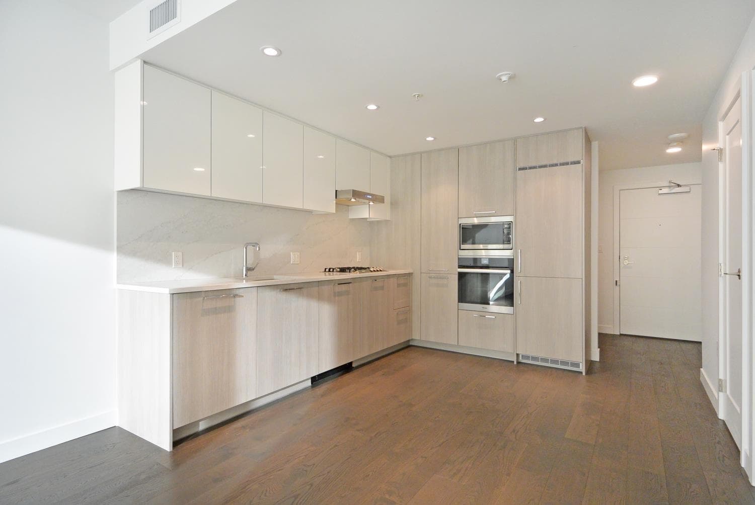 806 - 8160 Mcmyn Way, Richmond, V6X 0V2 — photo 5