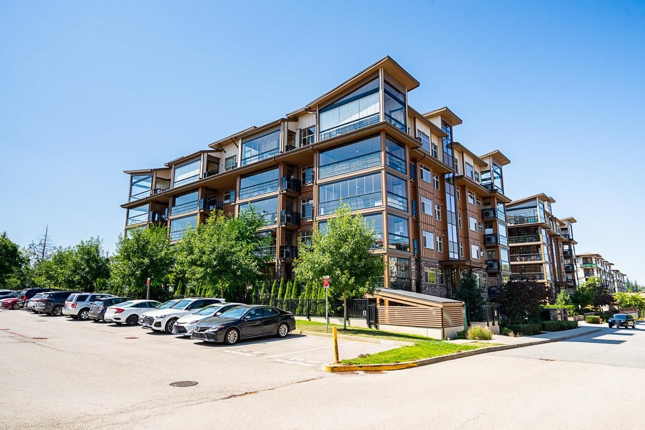 B324 - 20716 Willoughby Town Centre Drive, Langley, V2Y 3J8 — photo 1
