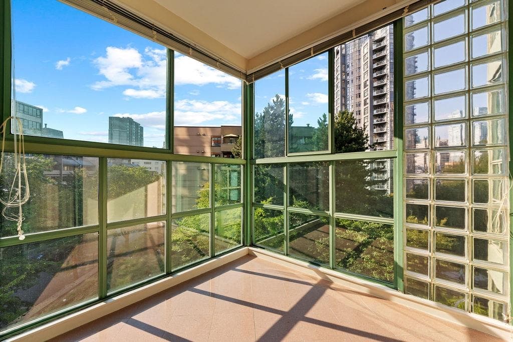 608 - 909 Burrard Street, Vancouver