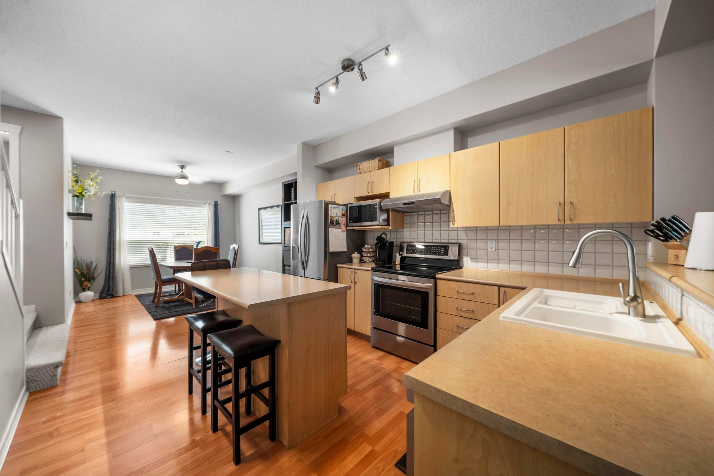 55 - 15065 58 Avenue, Surrey, V3S 8Z5 — photo 2
