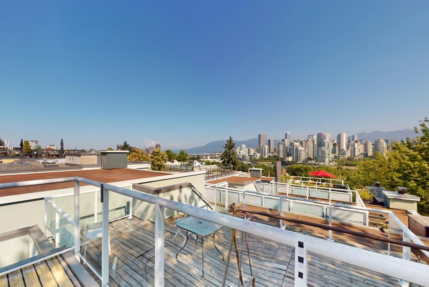 2395 Oak Street, Vancouver, V6H 2J8 — photo 2