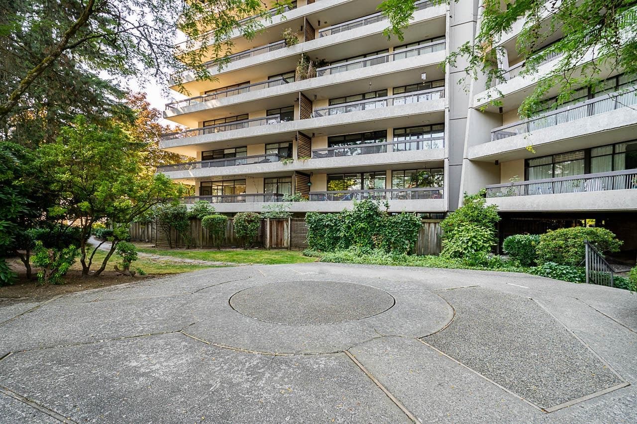 104 - 5932 Patterson, Burnaby, V5H 4B4 — photo 2