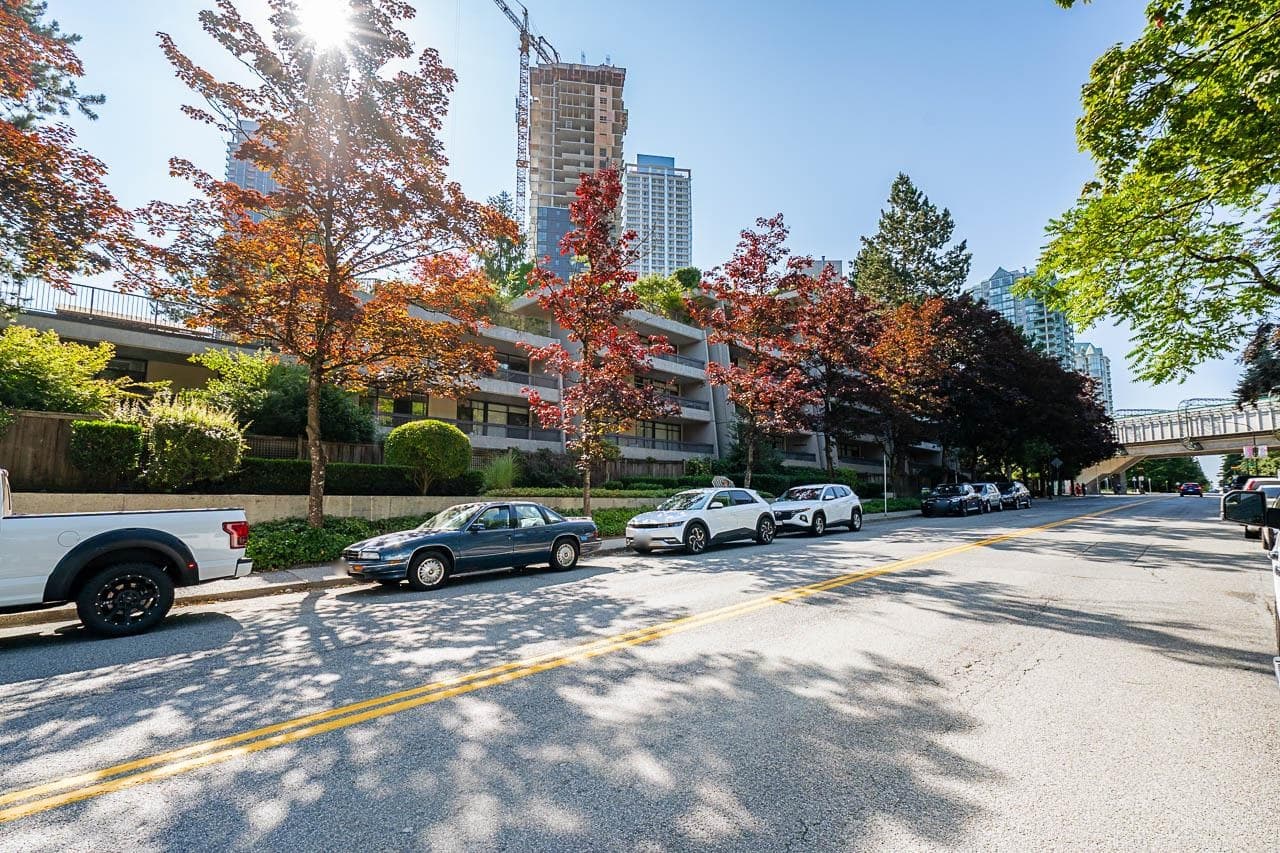 104 - 5932 Patterson, Burnaby, V5H 4B4 — photo 1