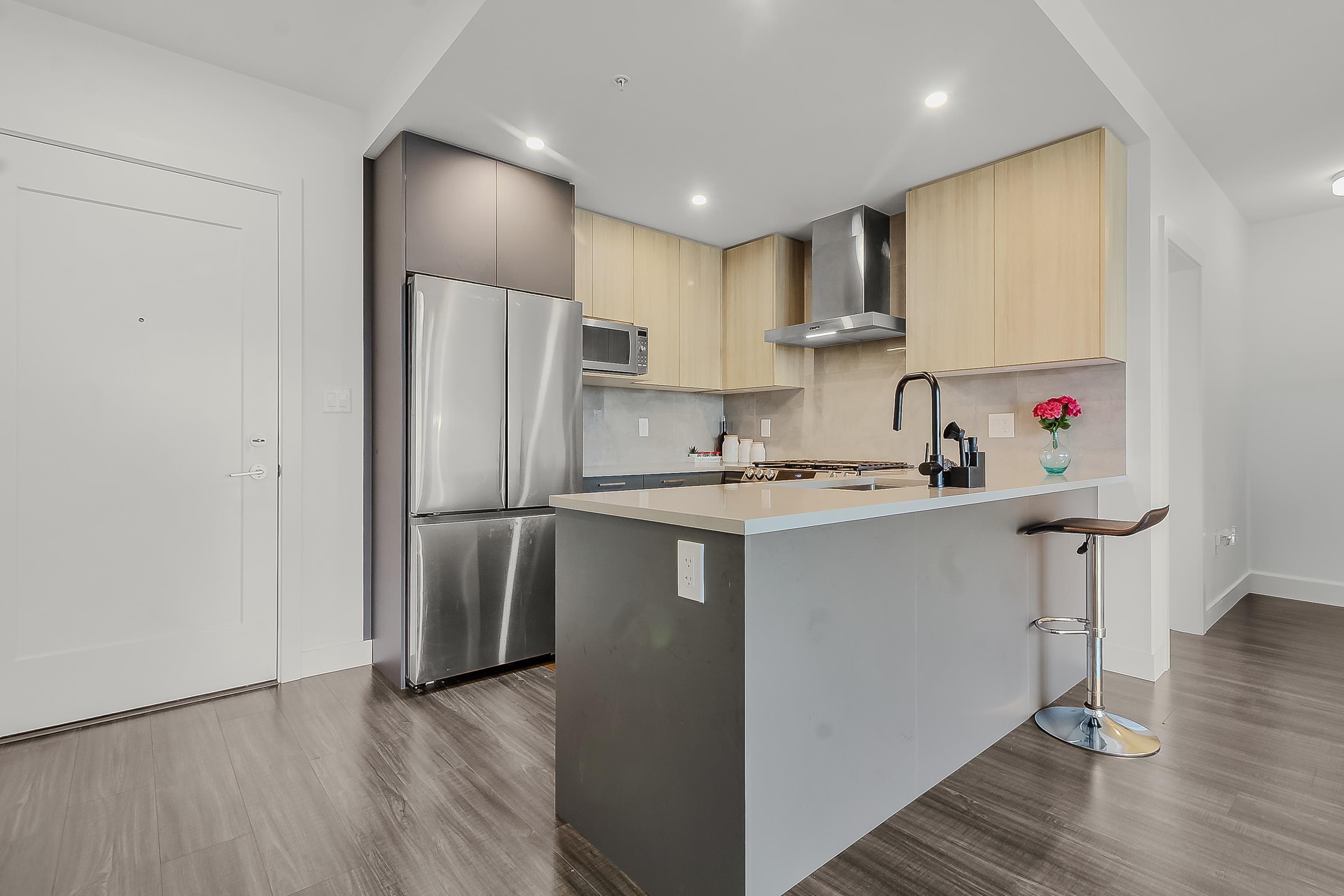 206 - 31900 Raven Avenue, Mission, V2V 0H5 — photo 1