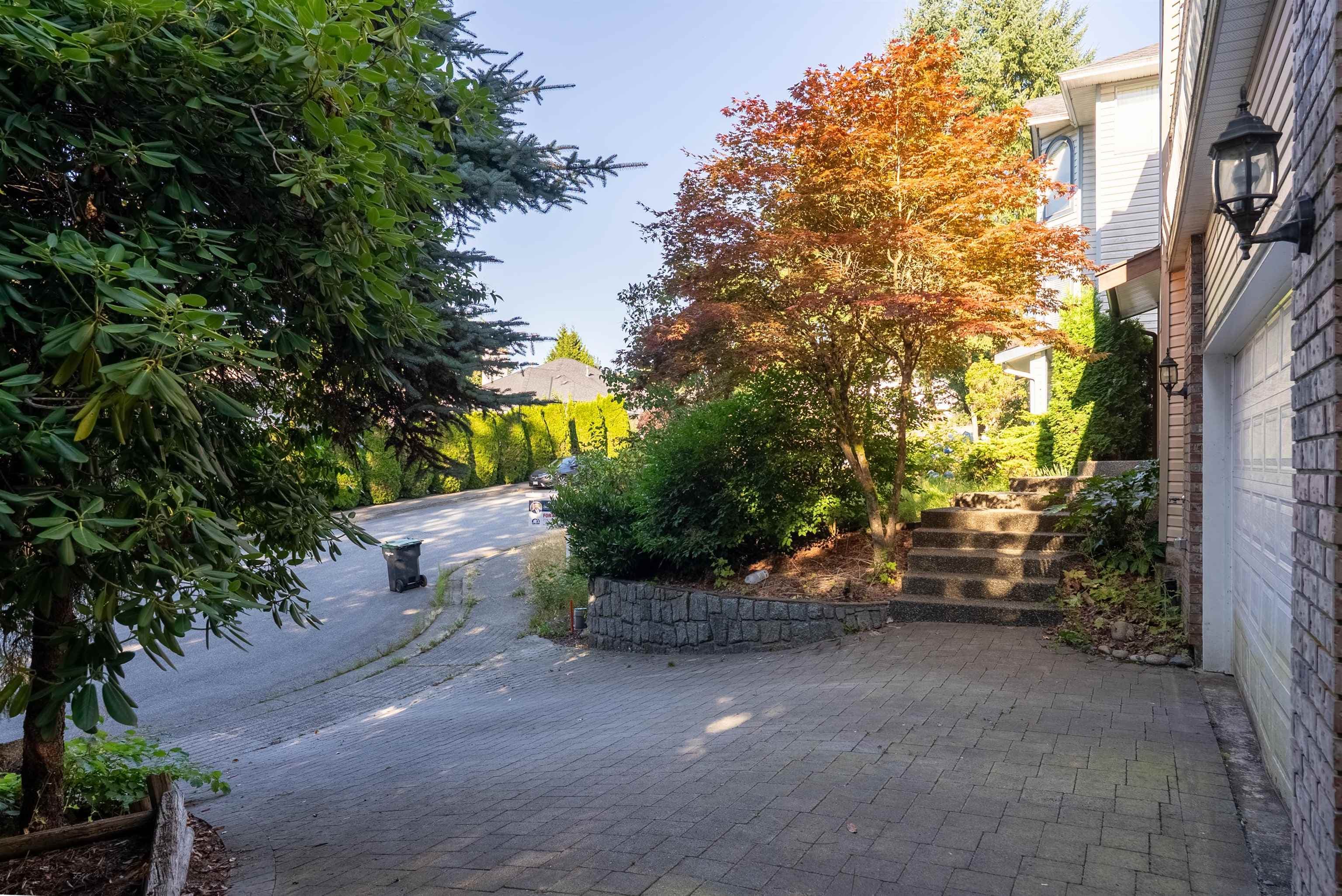 1038 Windward Drive, Coquitlam, V3C 5S6 — photo 4