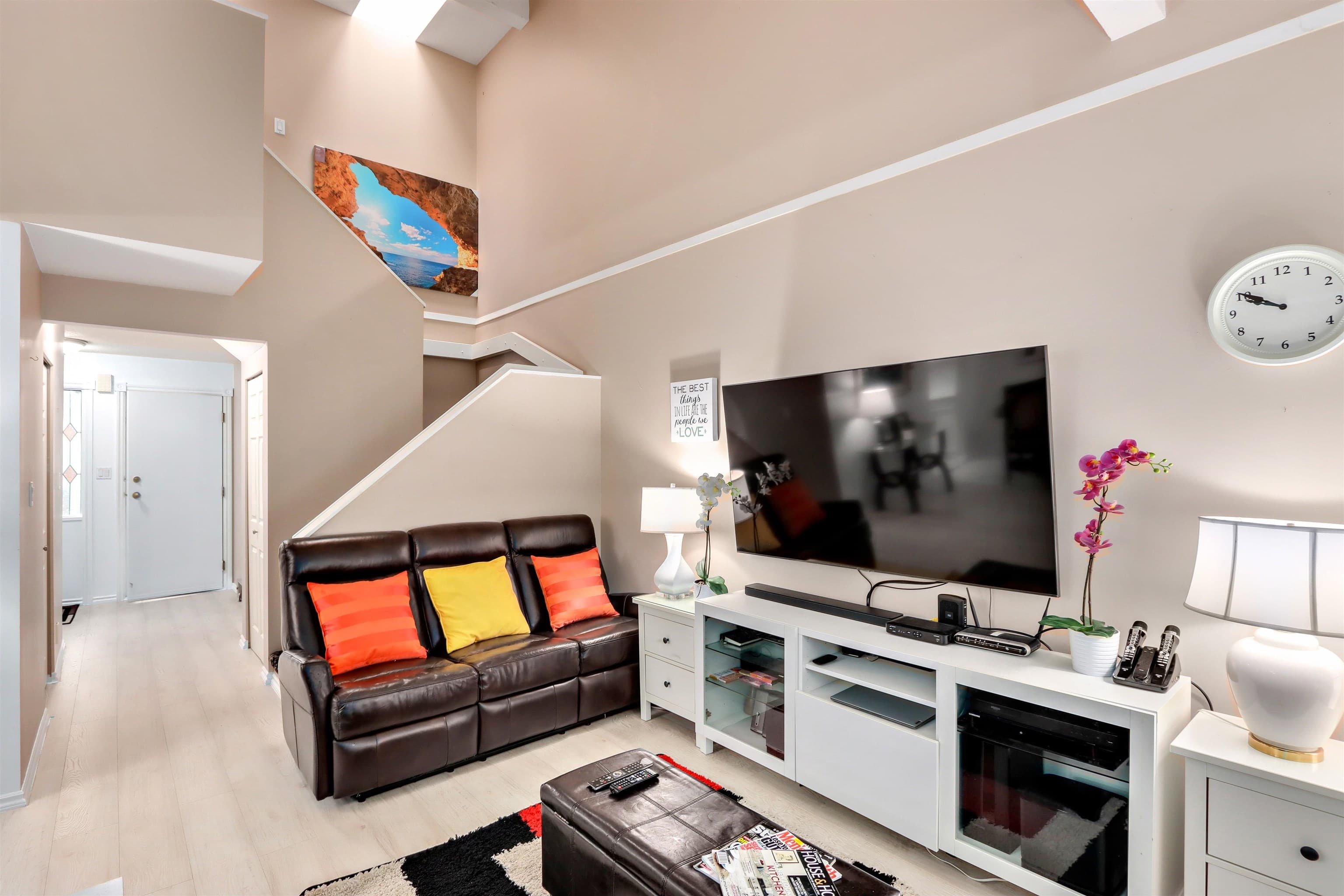 2 - 10094 154 Street, Surrey, V3R 4J6 — photo 5