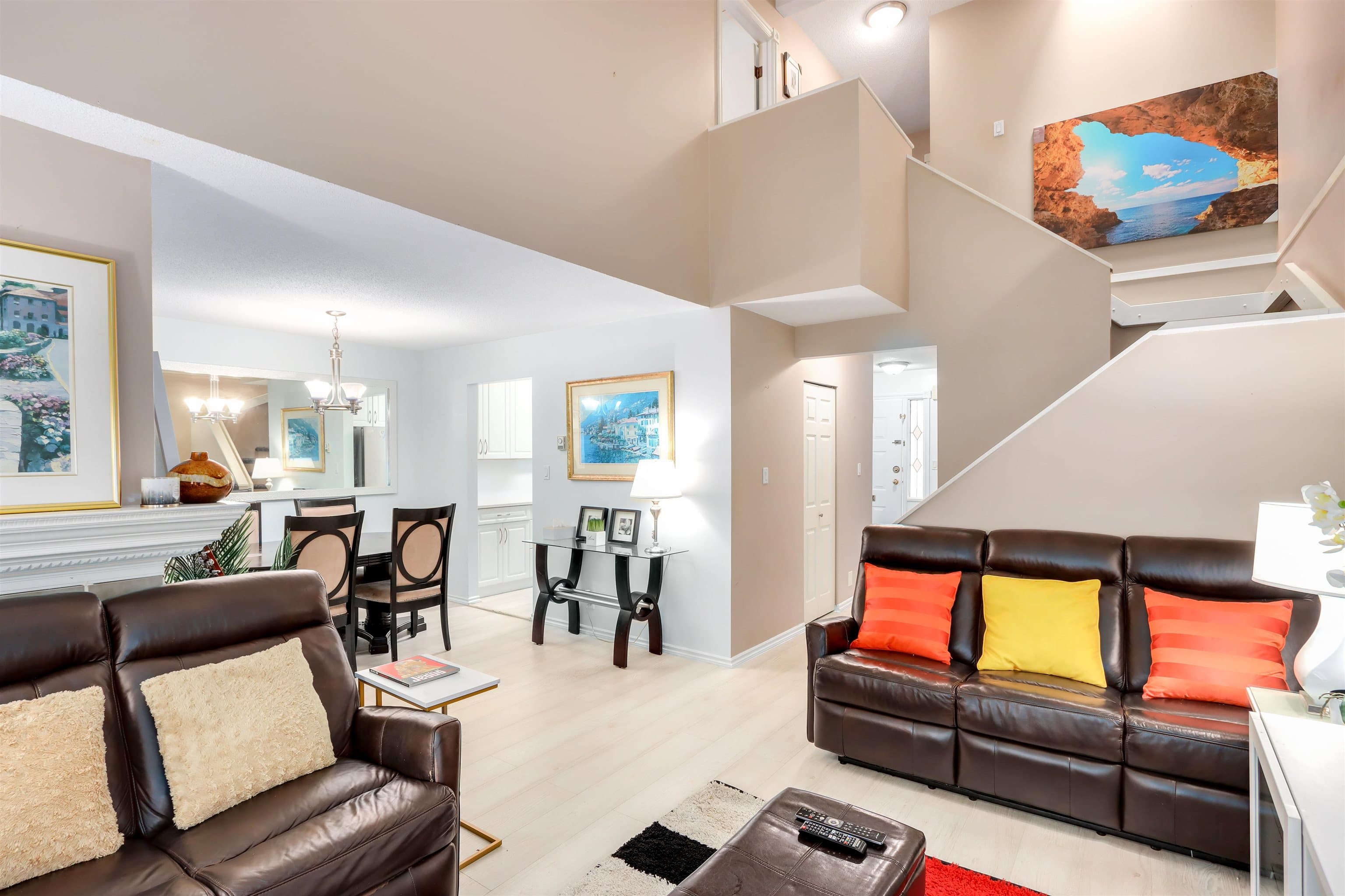 2 - 10094 154 Street, Surrey, V3R 4J6 — photo 4