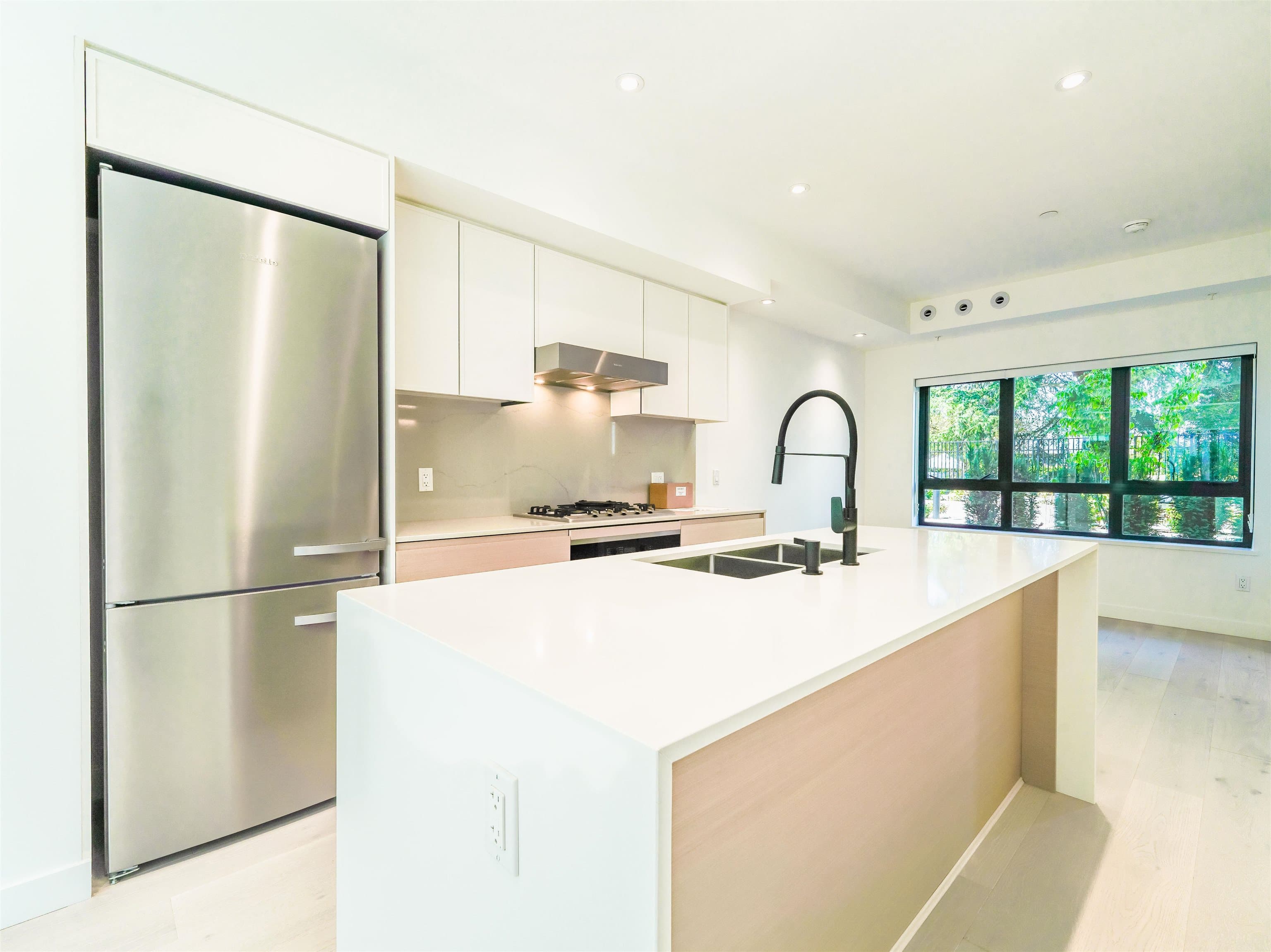 51 - 550 W 28th Avenue, Vancouver, V5Z 2H1 — photo 2