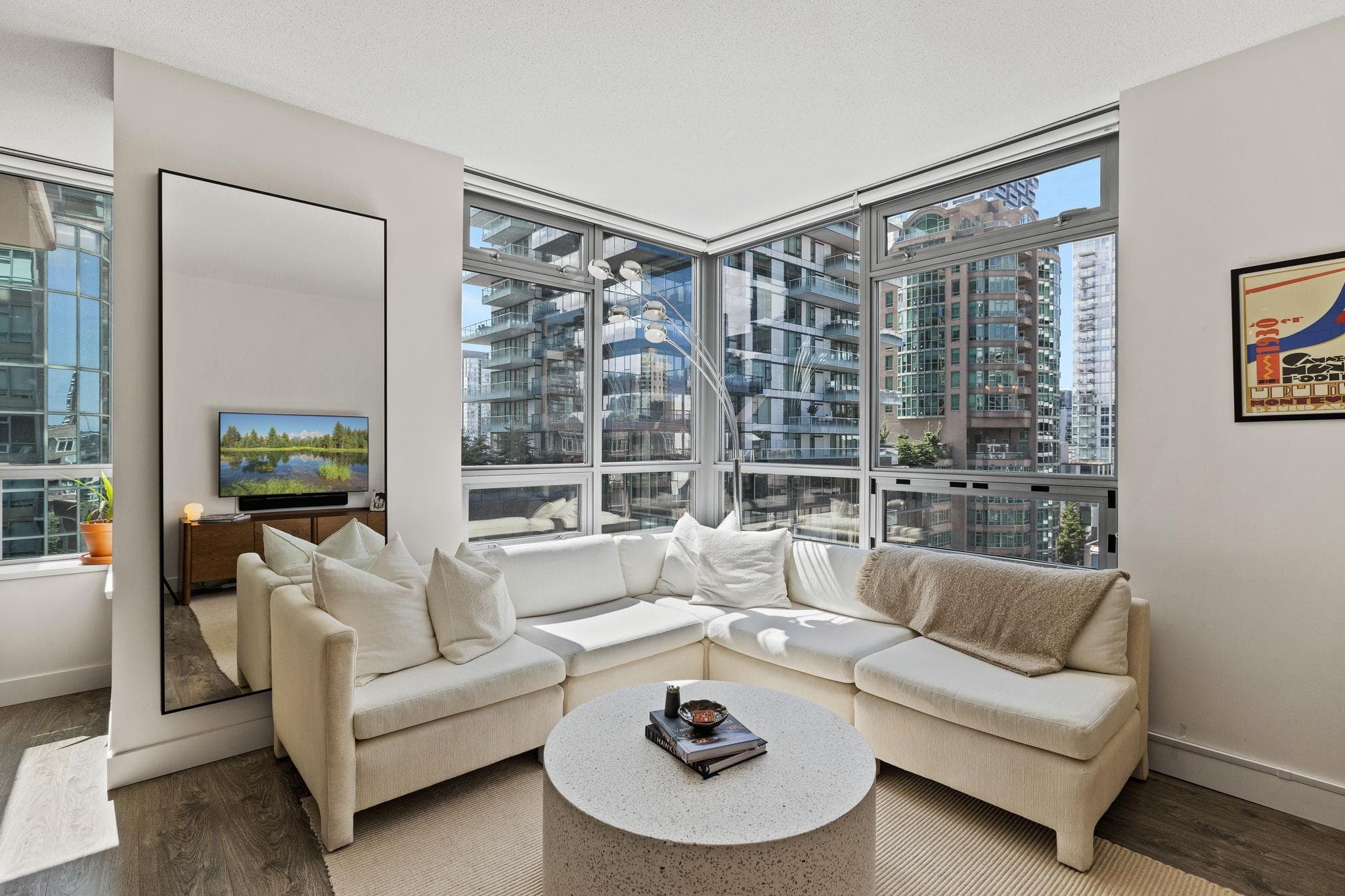 807 - 1308 Hornby Street, Vancouver, V6Z 0C5 — photo 2